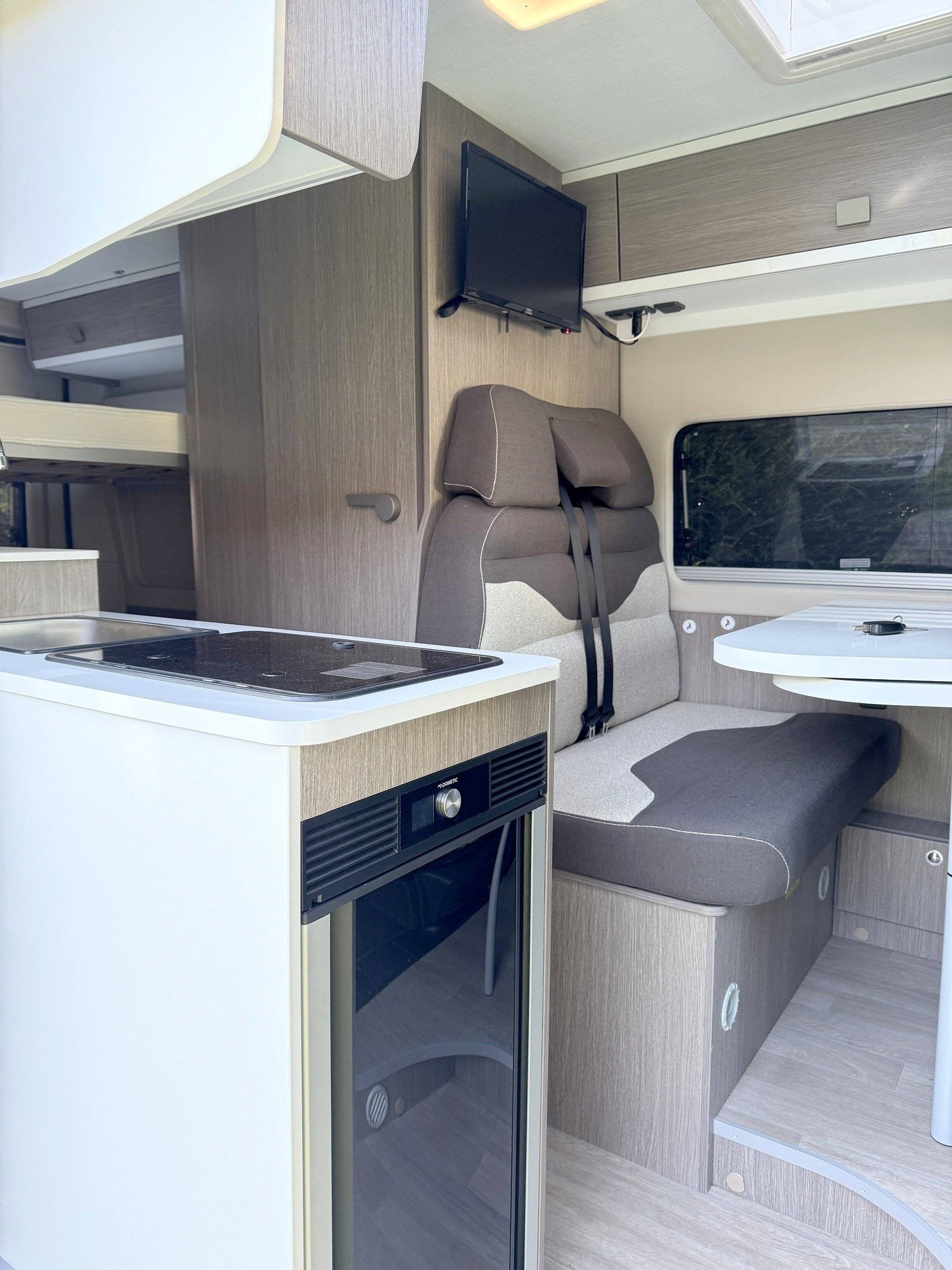 Dinette Fiat 2,3 l 140 ch. - Yescapa