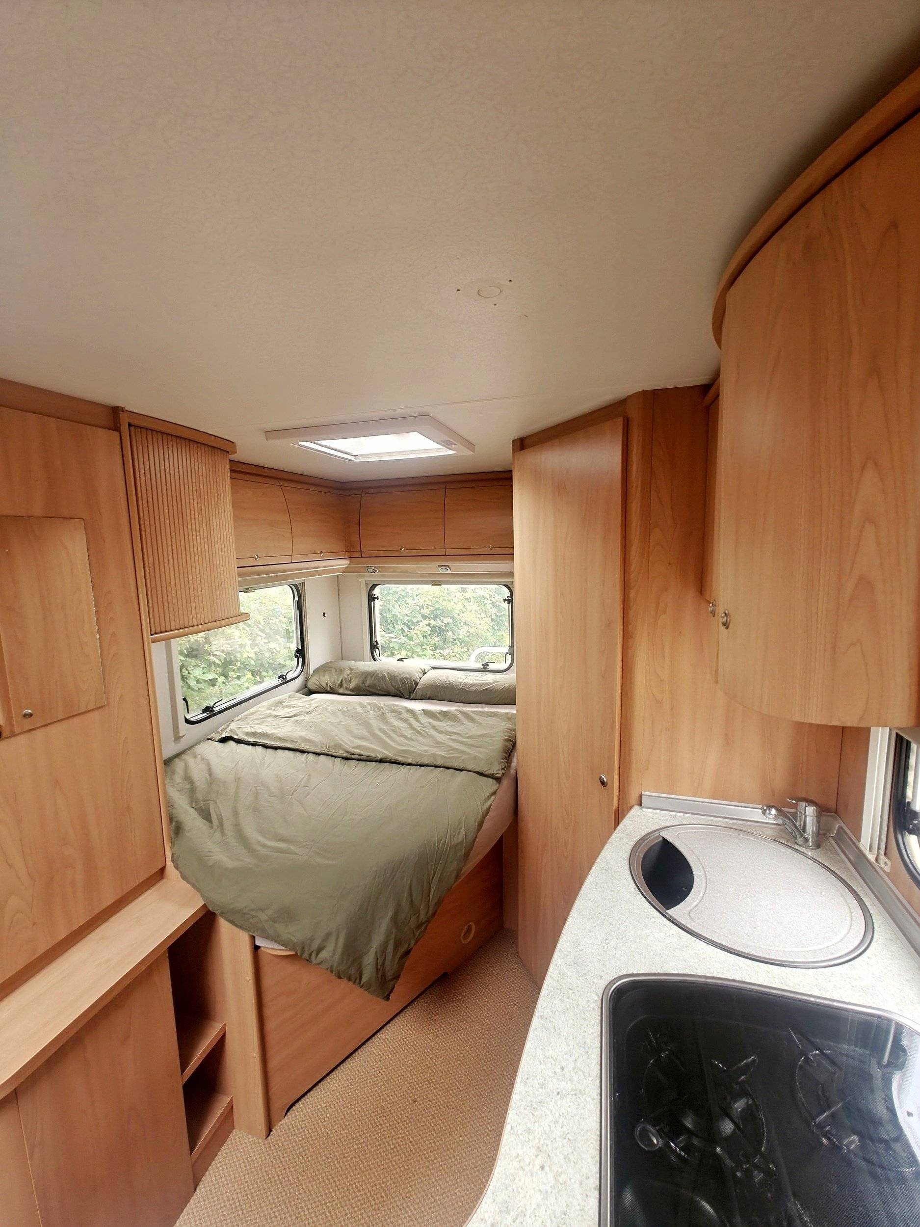 Berth Fiat Fiat Ducato - Yescapa