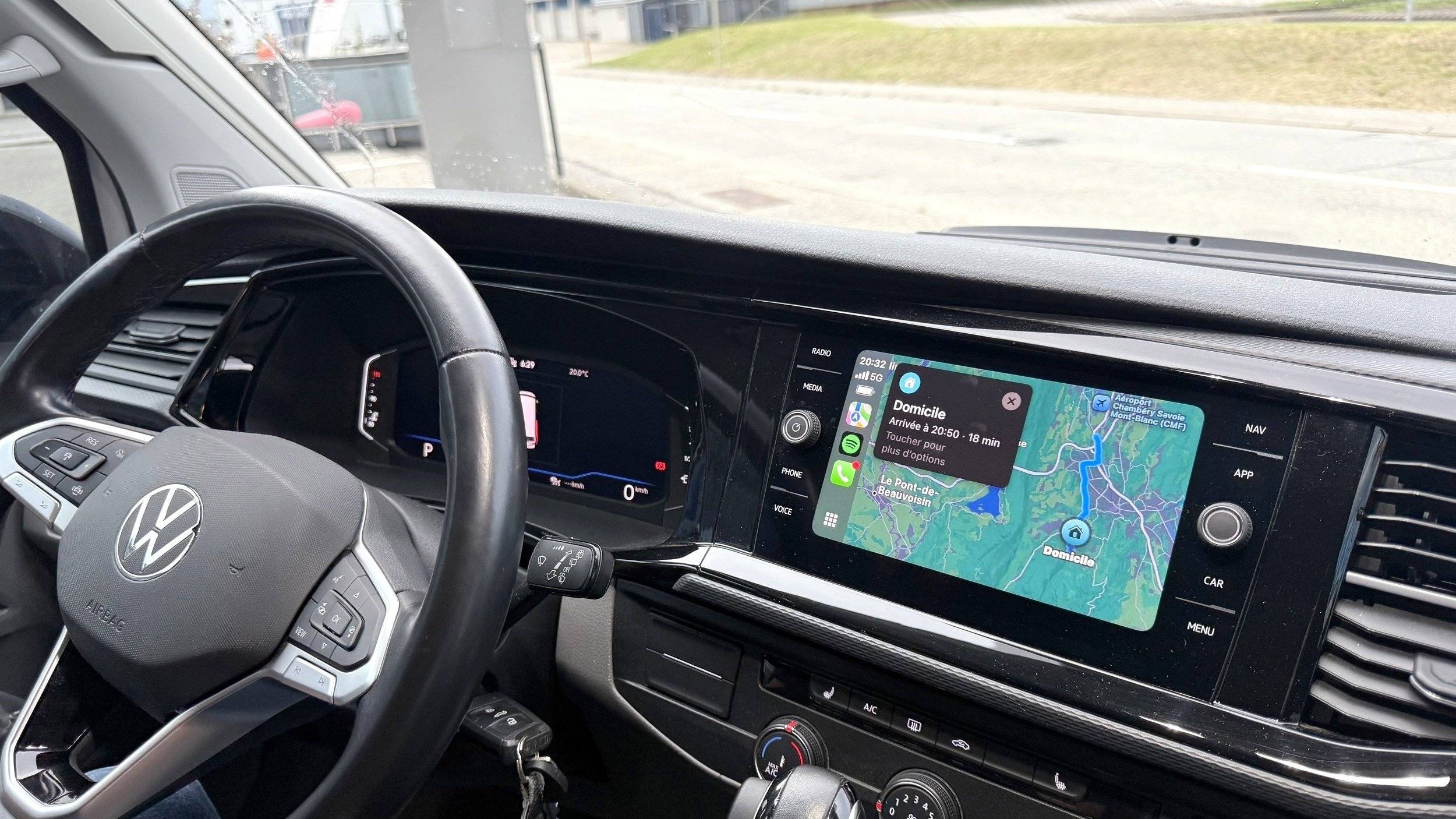 Volkswagen T6 2 l TDI 150 ch