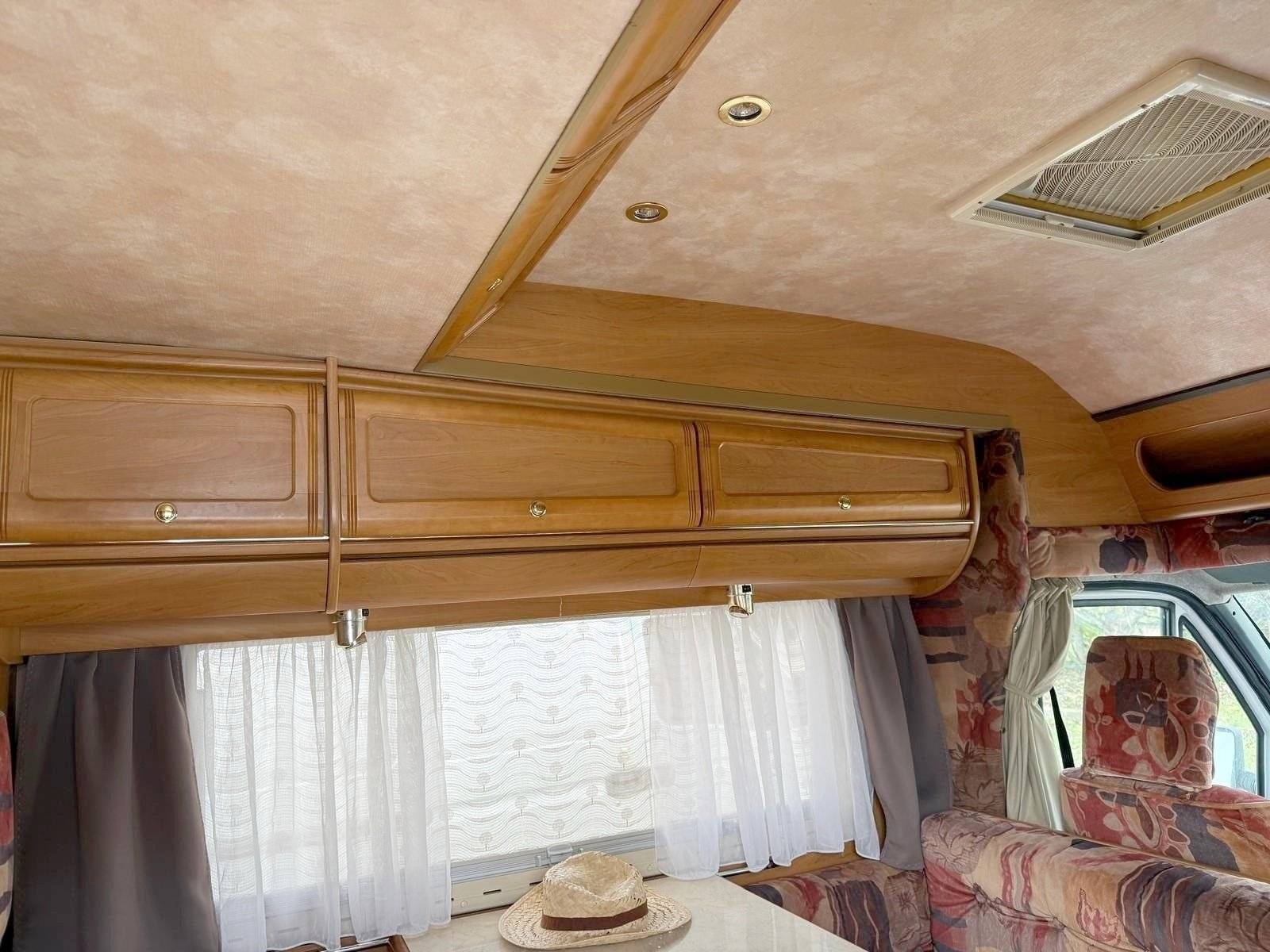 Car Caravane CARAVAN  