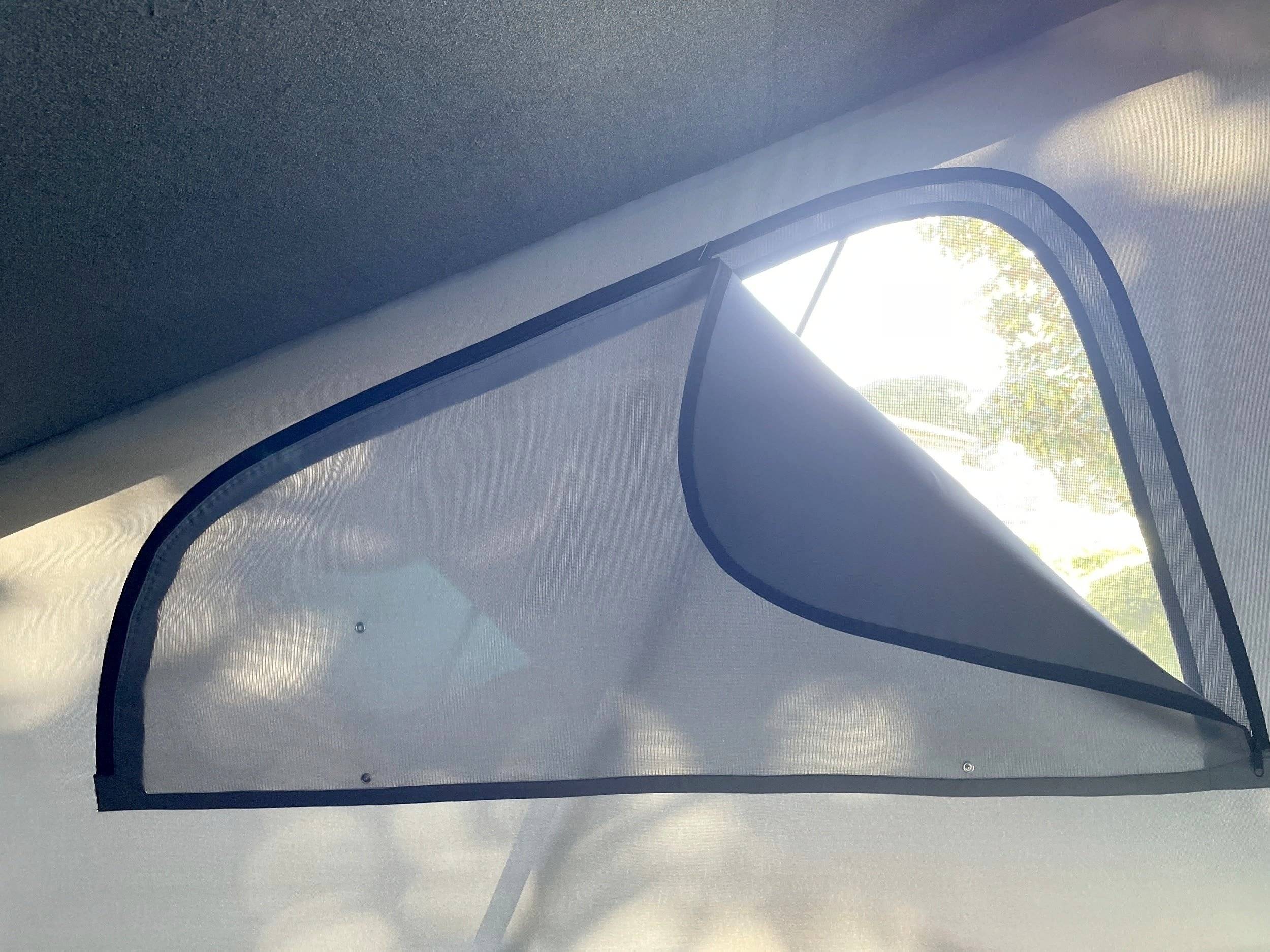 Plazas en cama Volkswagen T5 2 l 84 ch - Yescapa