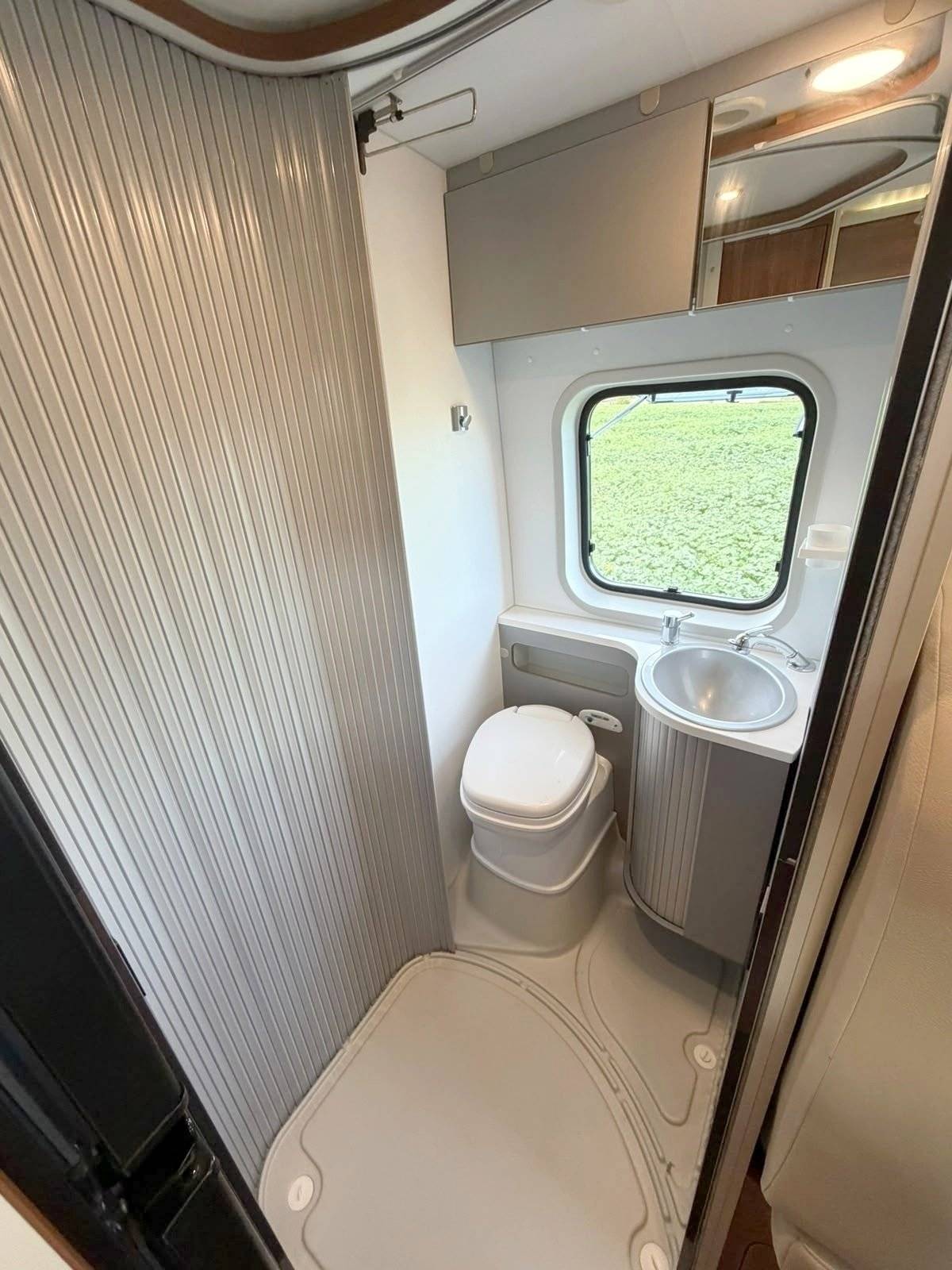 Adria Twin 640 SPX