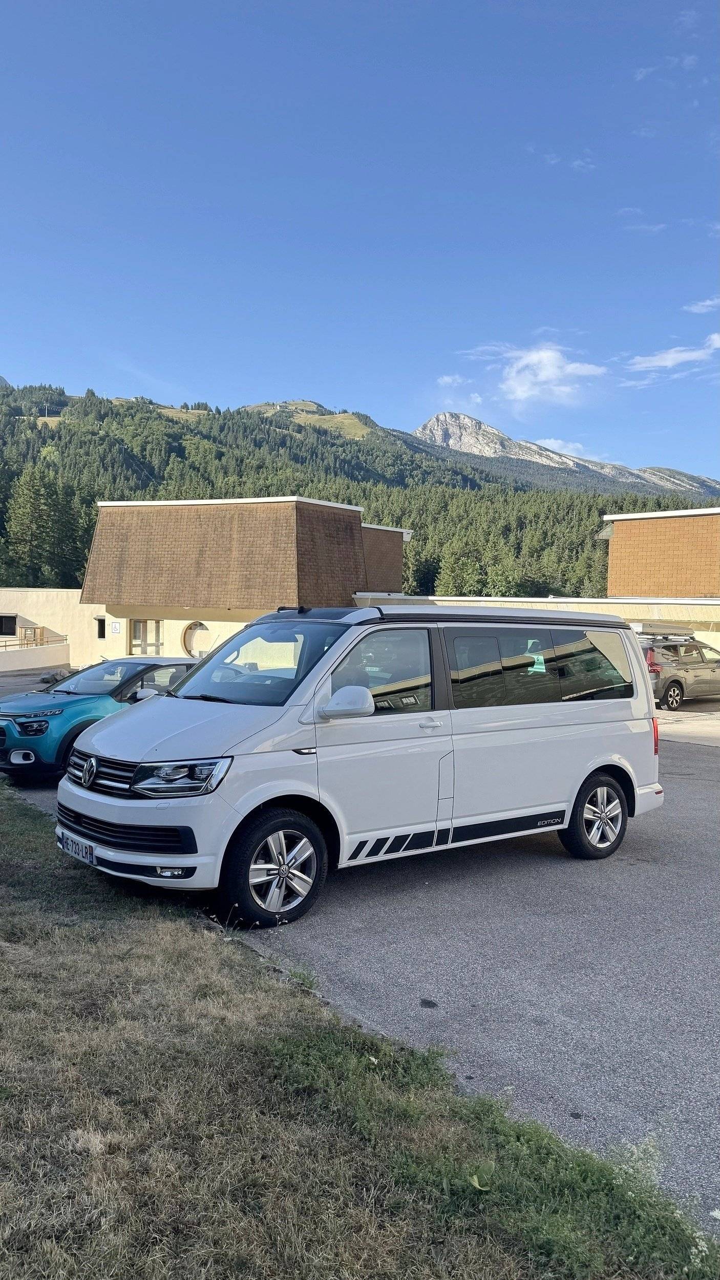 Voorkant 3/4 Volkswagen T6 California Coast - Yescapa