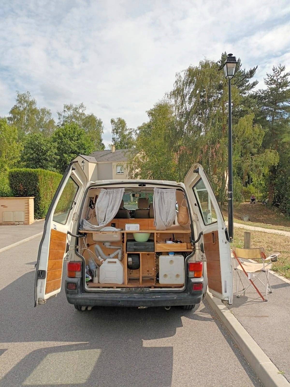Vue arrière Volkswagen Volkswagen Transporter - Yescapa