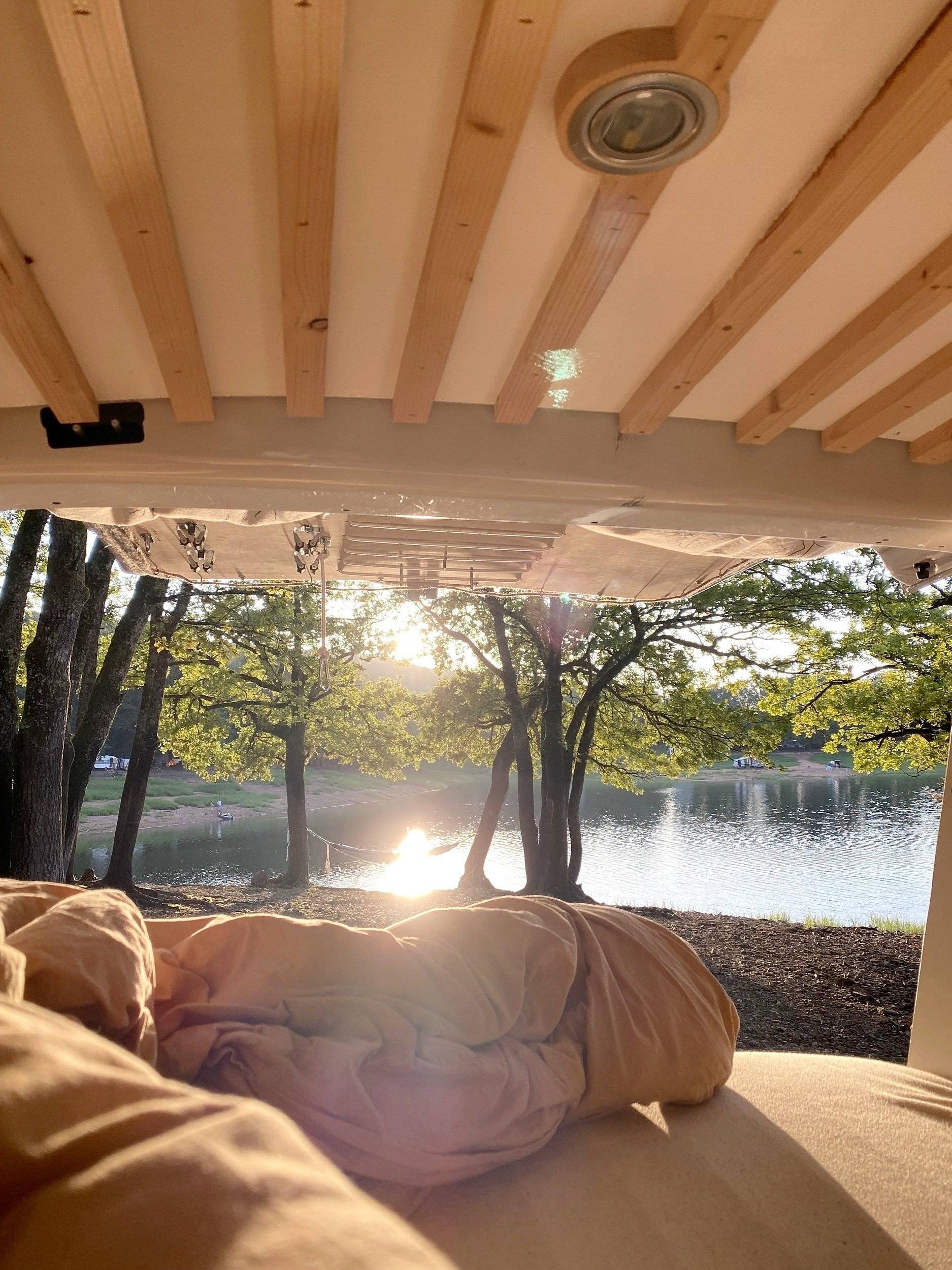 Berth Volkswagen Volkswagen T5 - Yescapa
