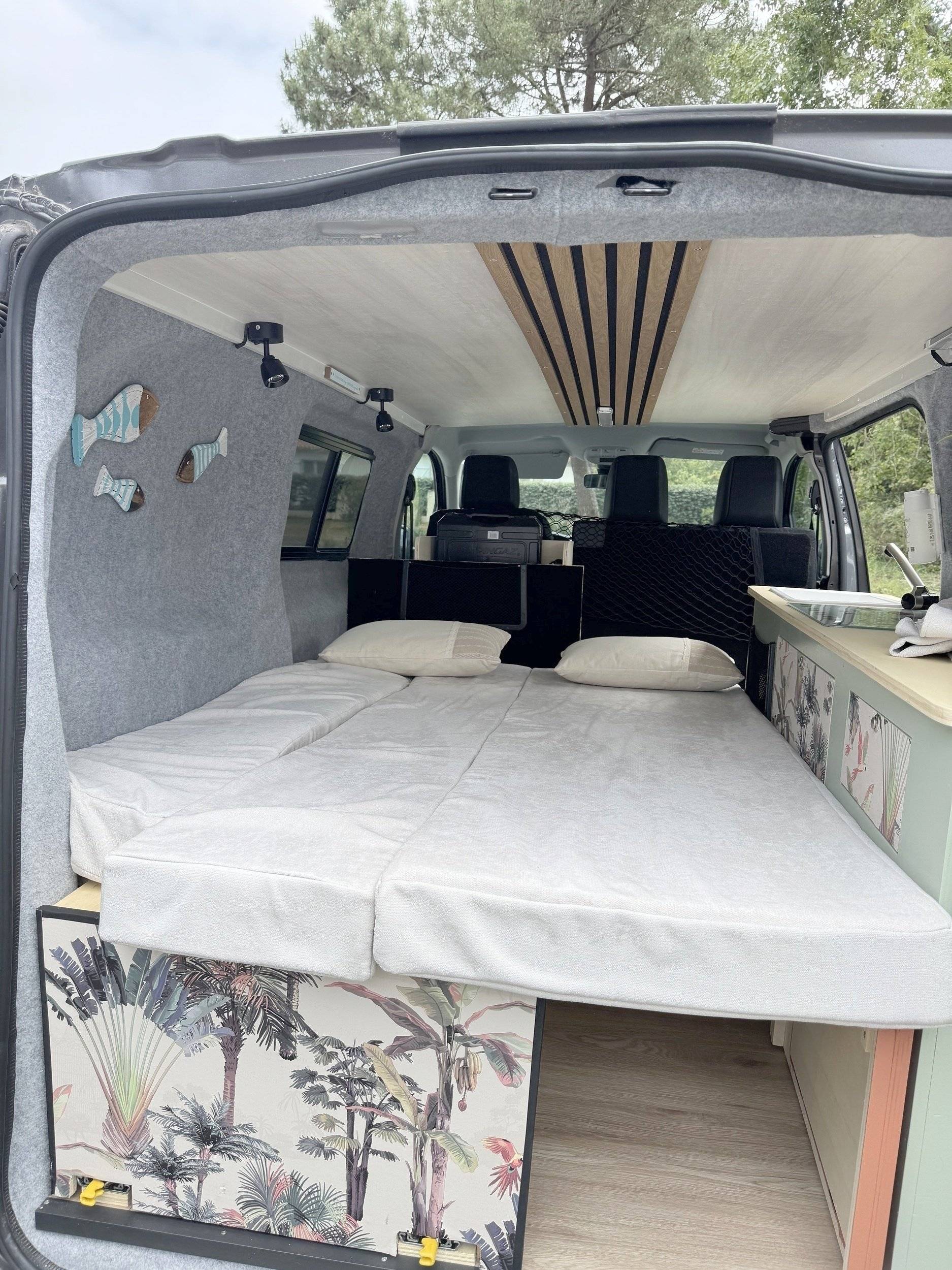 Schlafplätze Peugeot Expert 180 ch eat8 - Yescapa