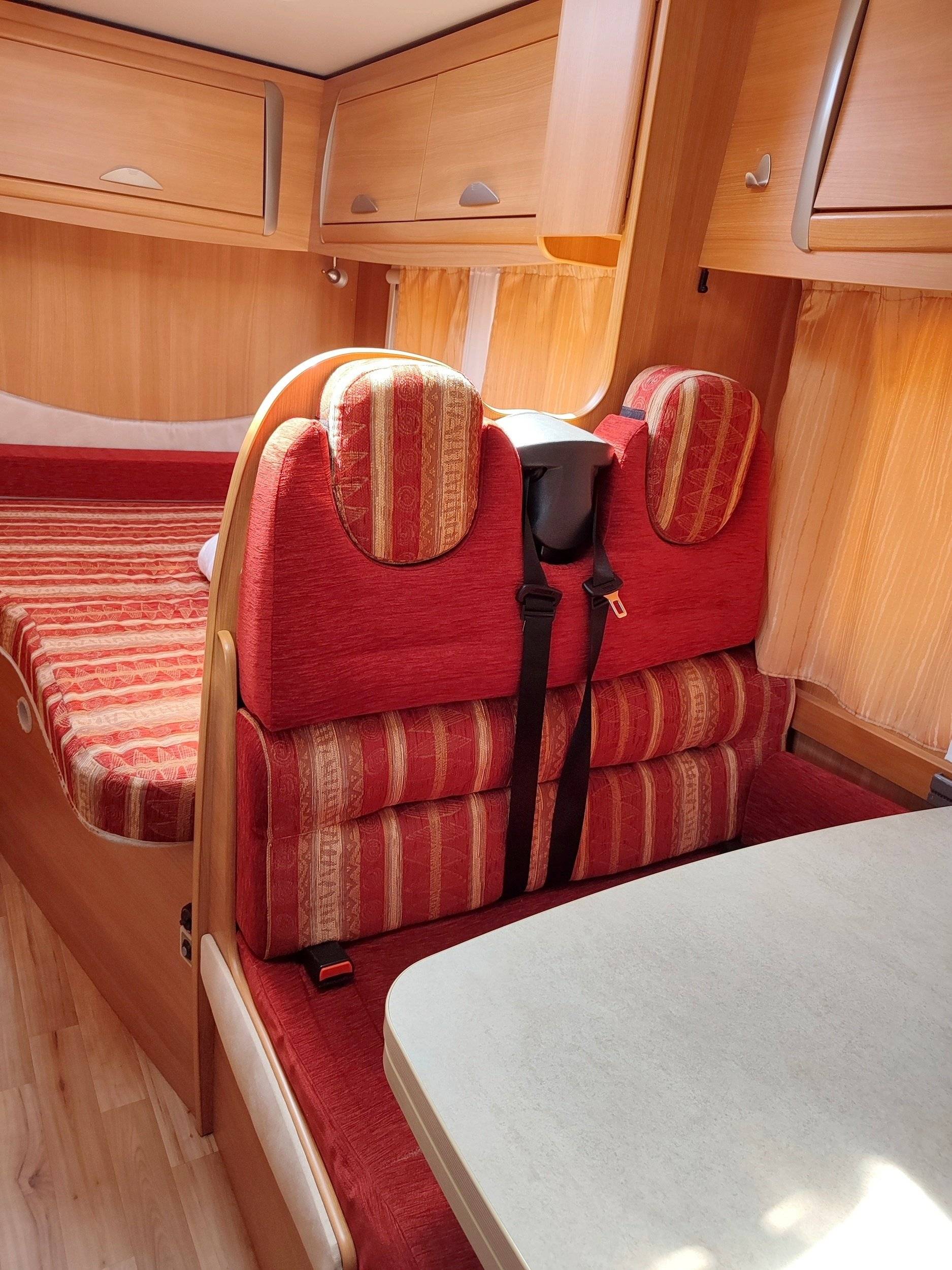 Challenger FORD TRANSIT 140CV