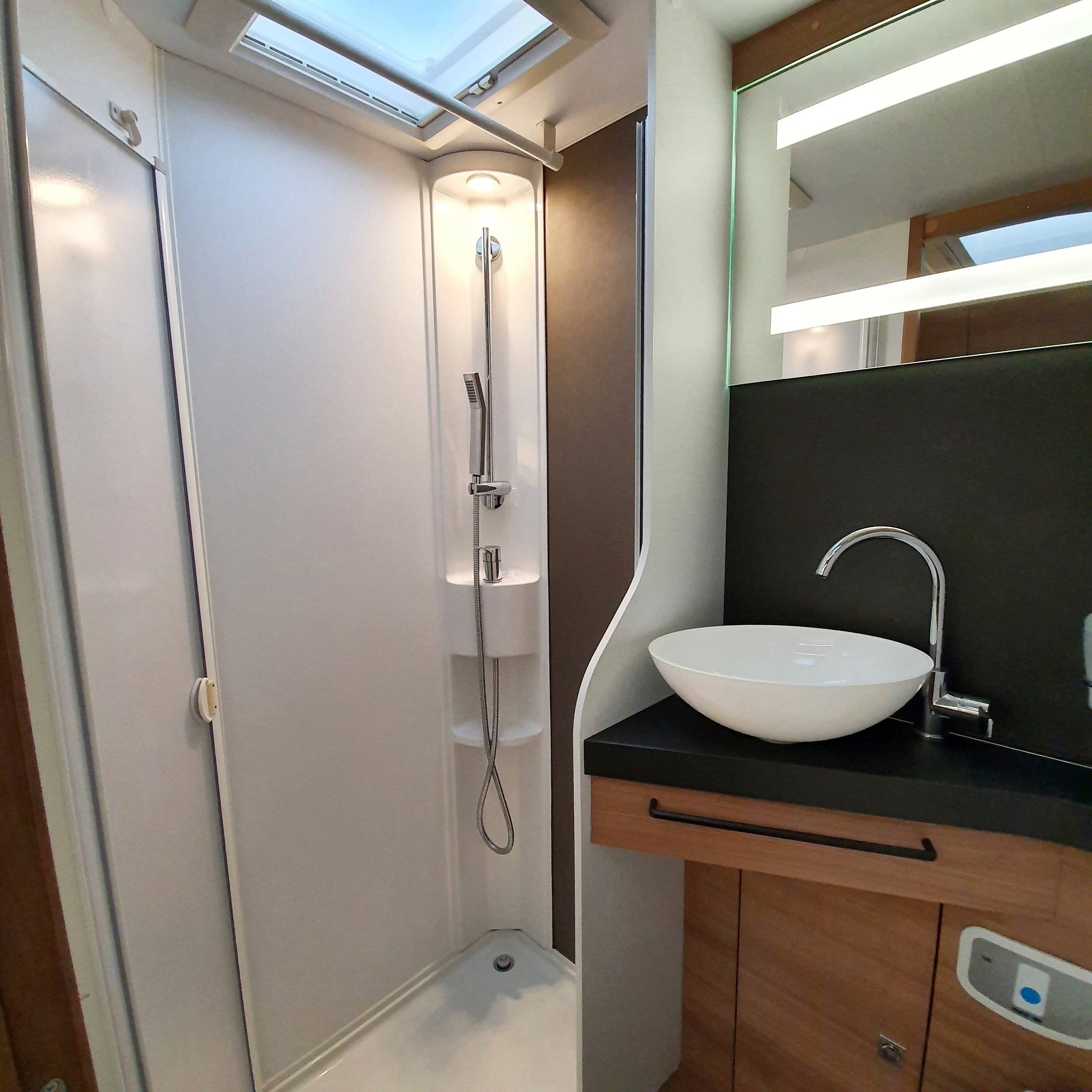 Adria Coral XL Plus A 670 SL