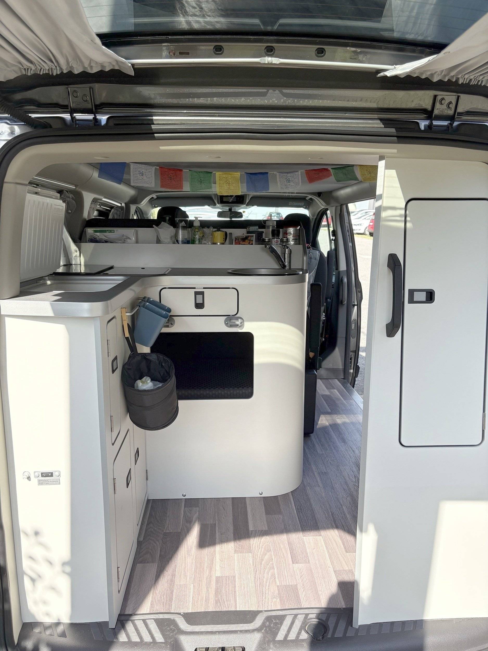 Eethoek Ford Transit Nugget - Yescapa