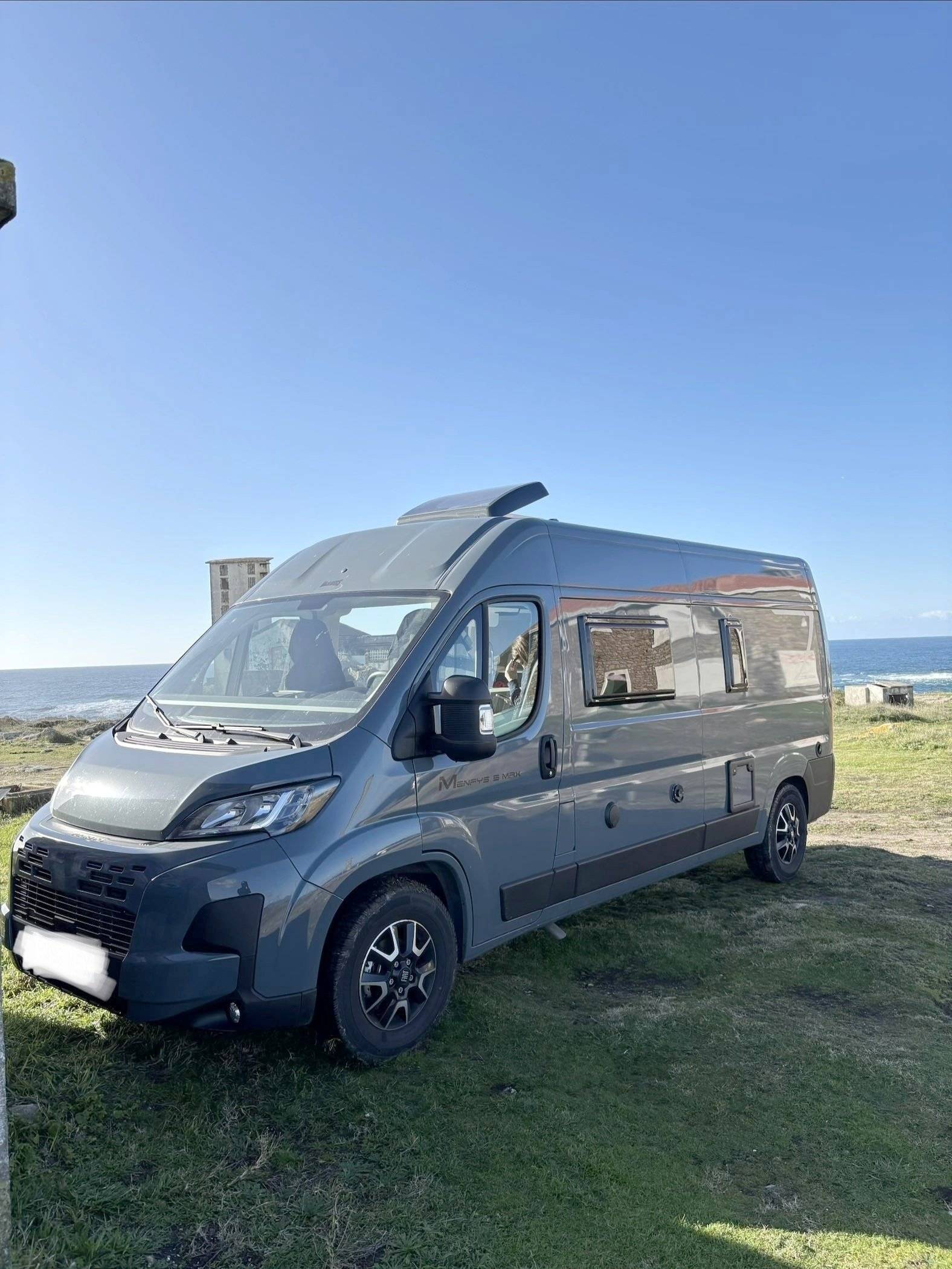 Front view from 3/4 Fiat Ducato 2,2 l Multijet 130 ch. - Yescapa