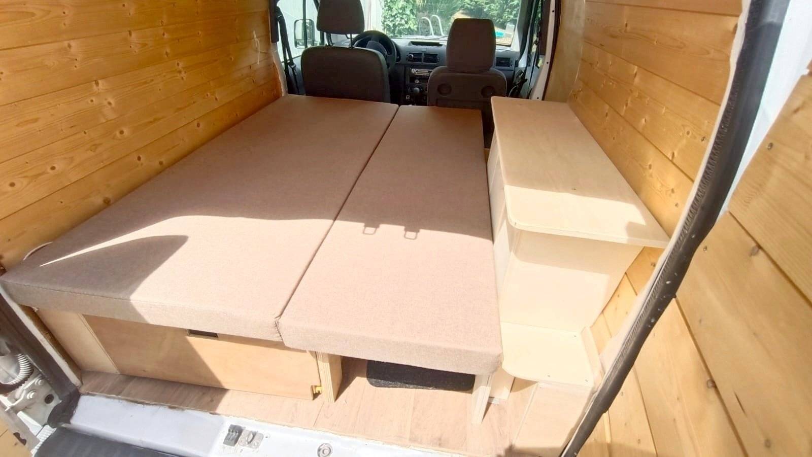 Letti Ford Transit Connect - Yescapa