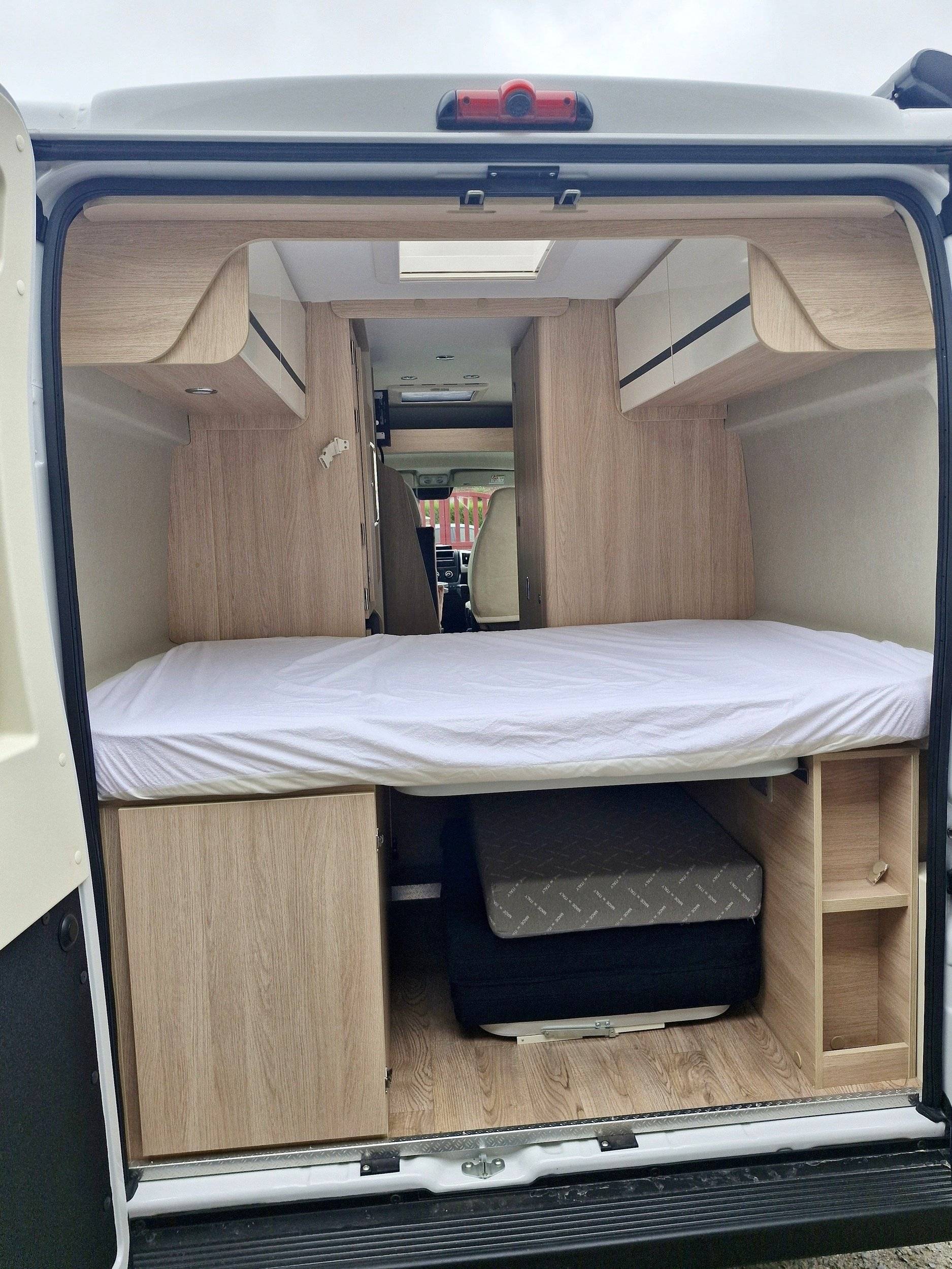 Couchages Citroën Jumper 2,2 l 140ch - Yescapa