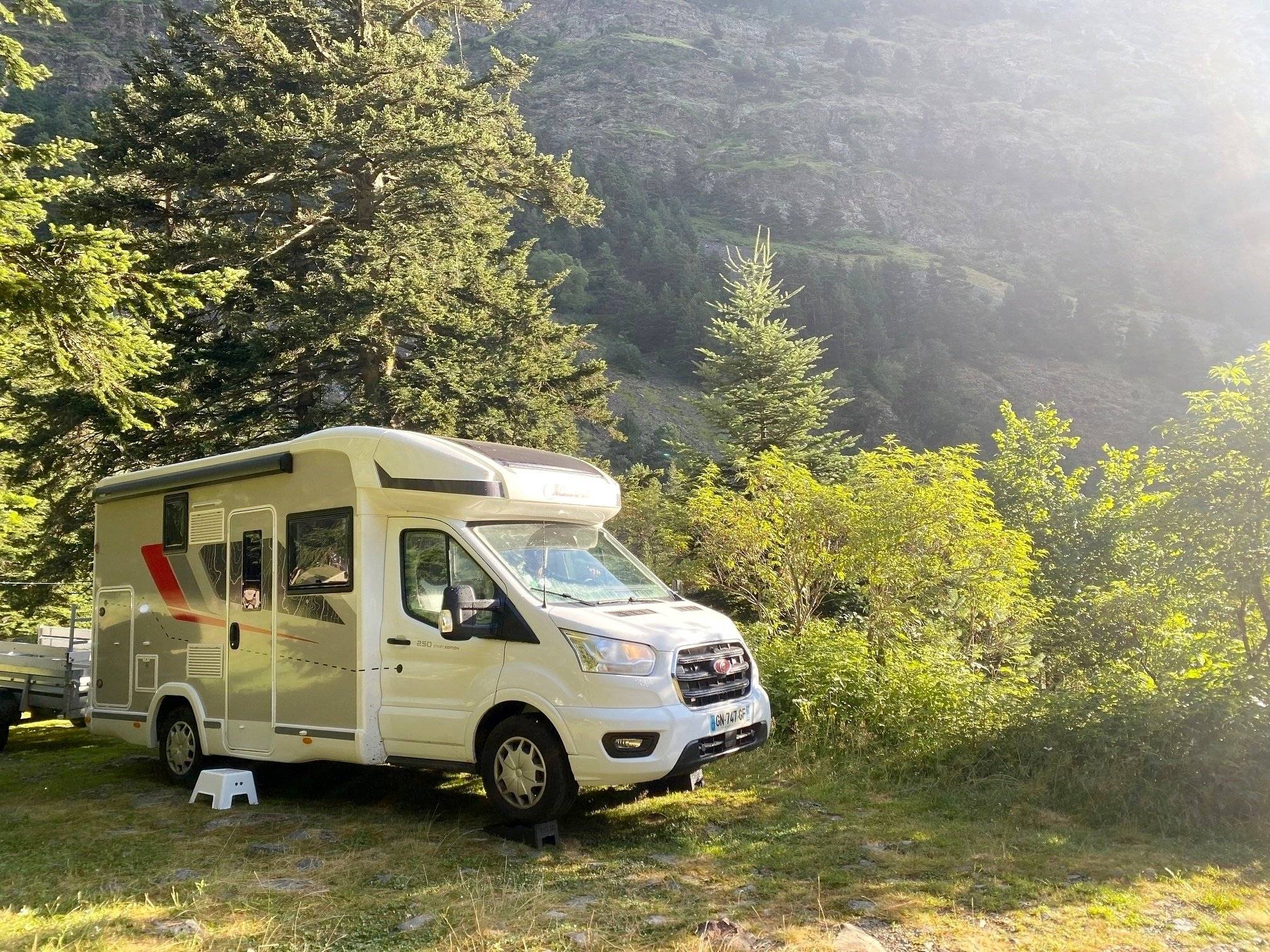 Challenger ford transit