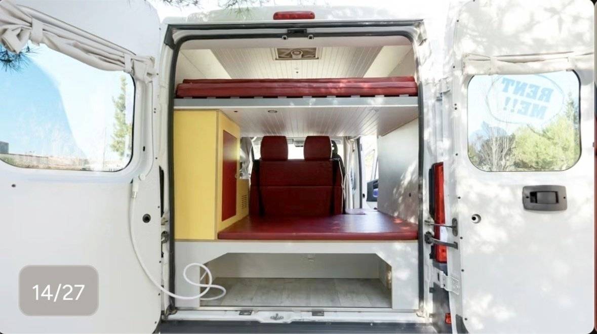 Front view from 3/4 Fiat - Yescapa