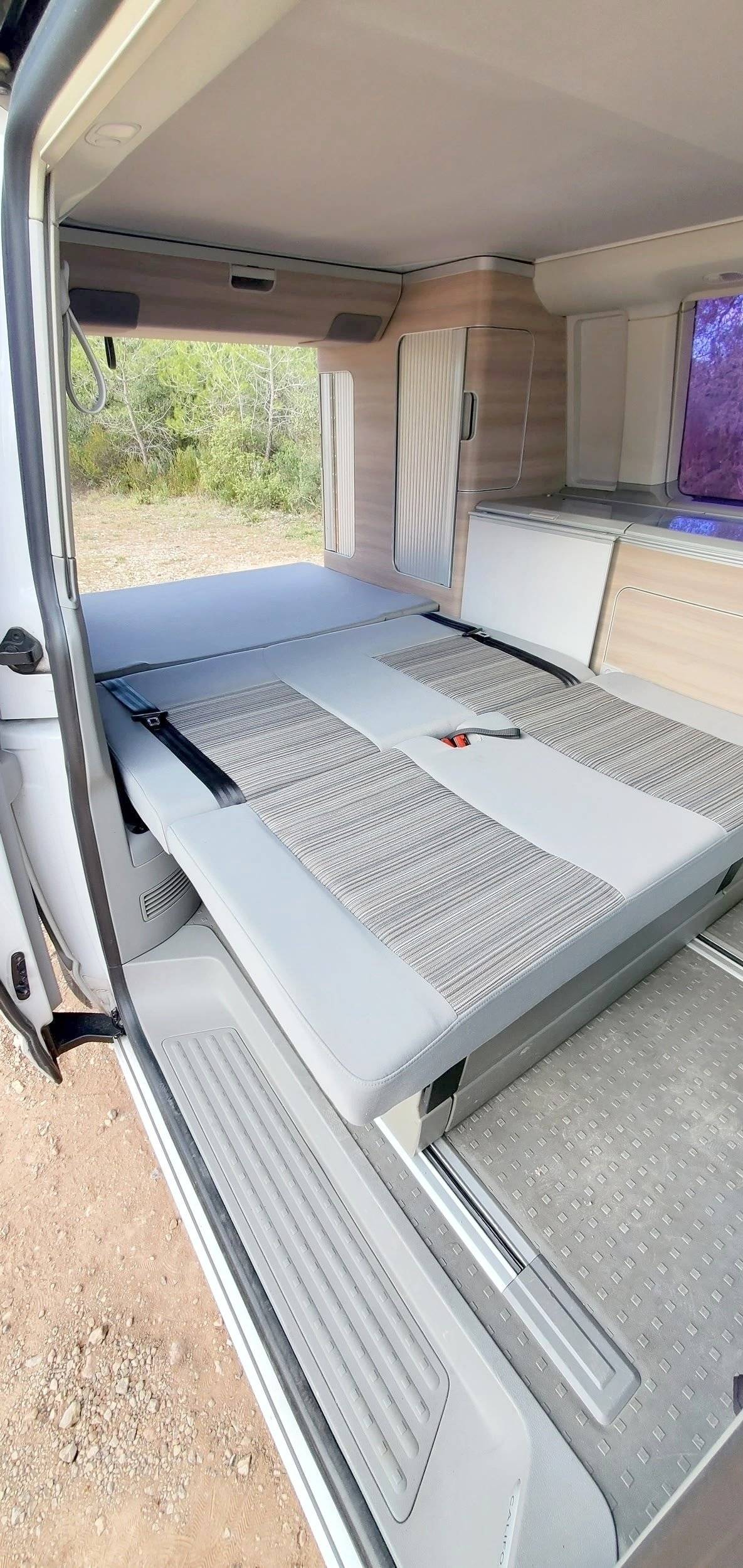 Volkswagen T5 California