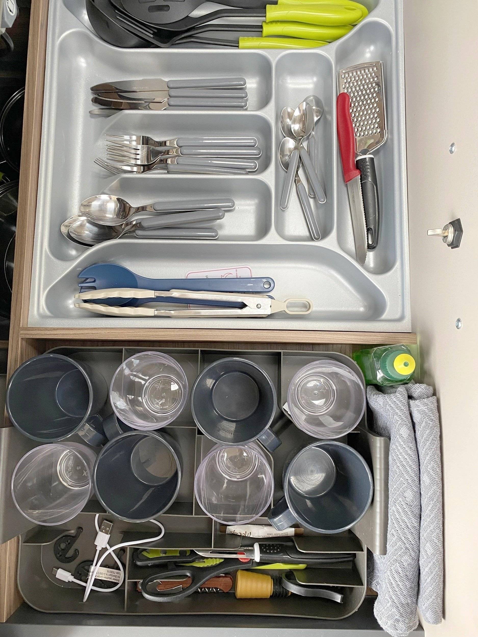 Teilintegriertes Wohnmobil