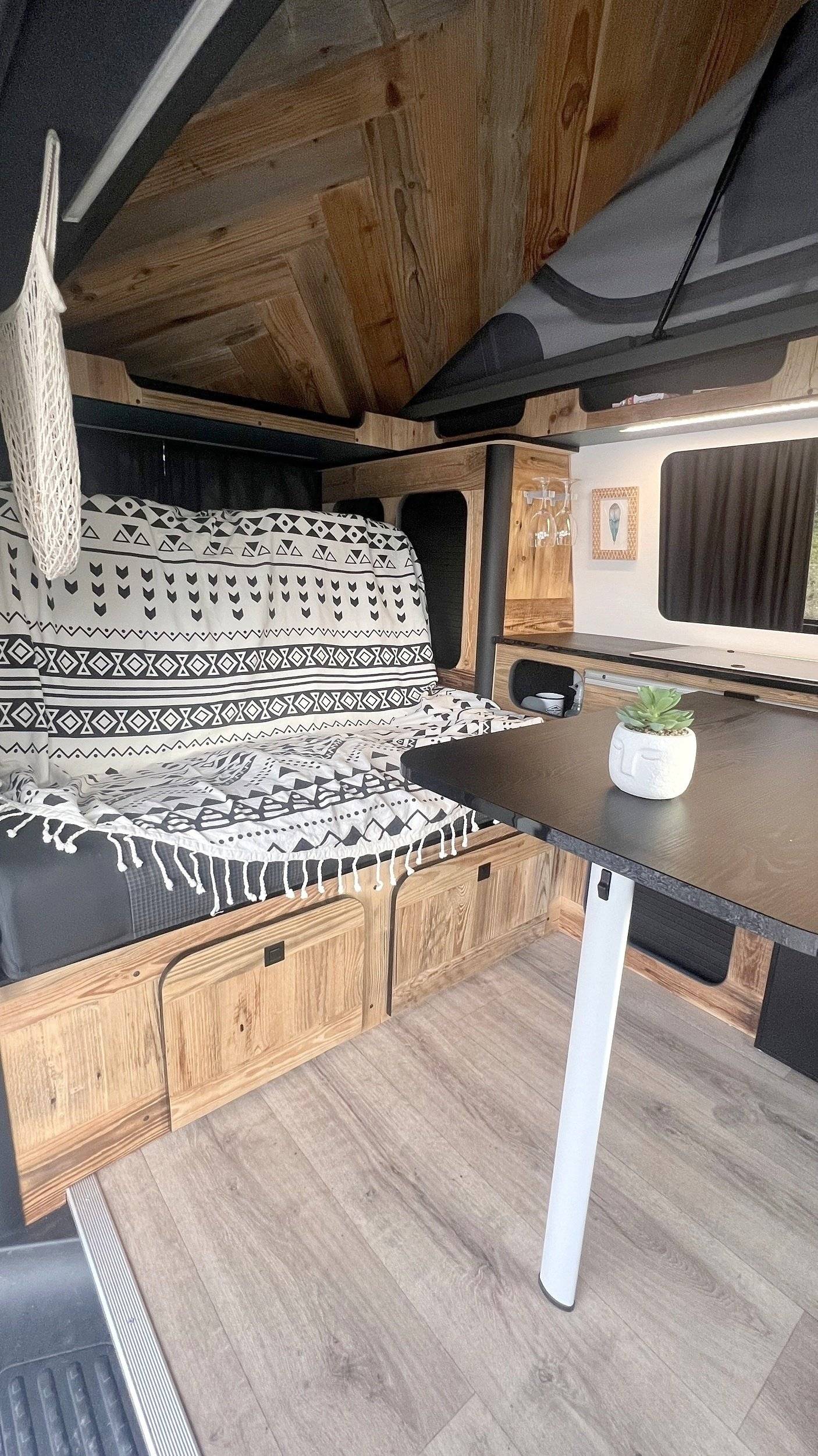 Campervans Montblanc Envers des Aiguilles