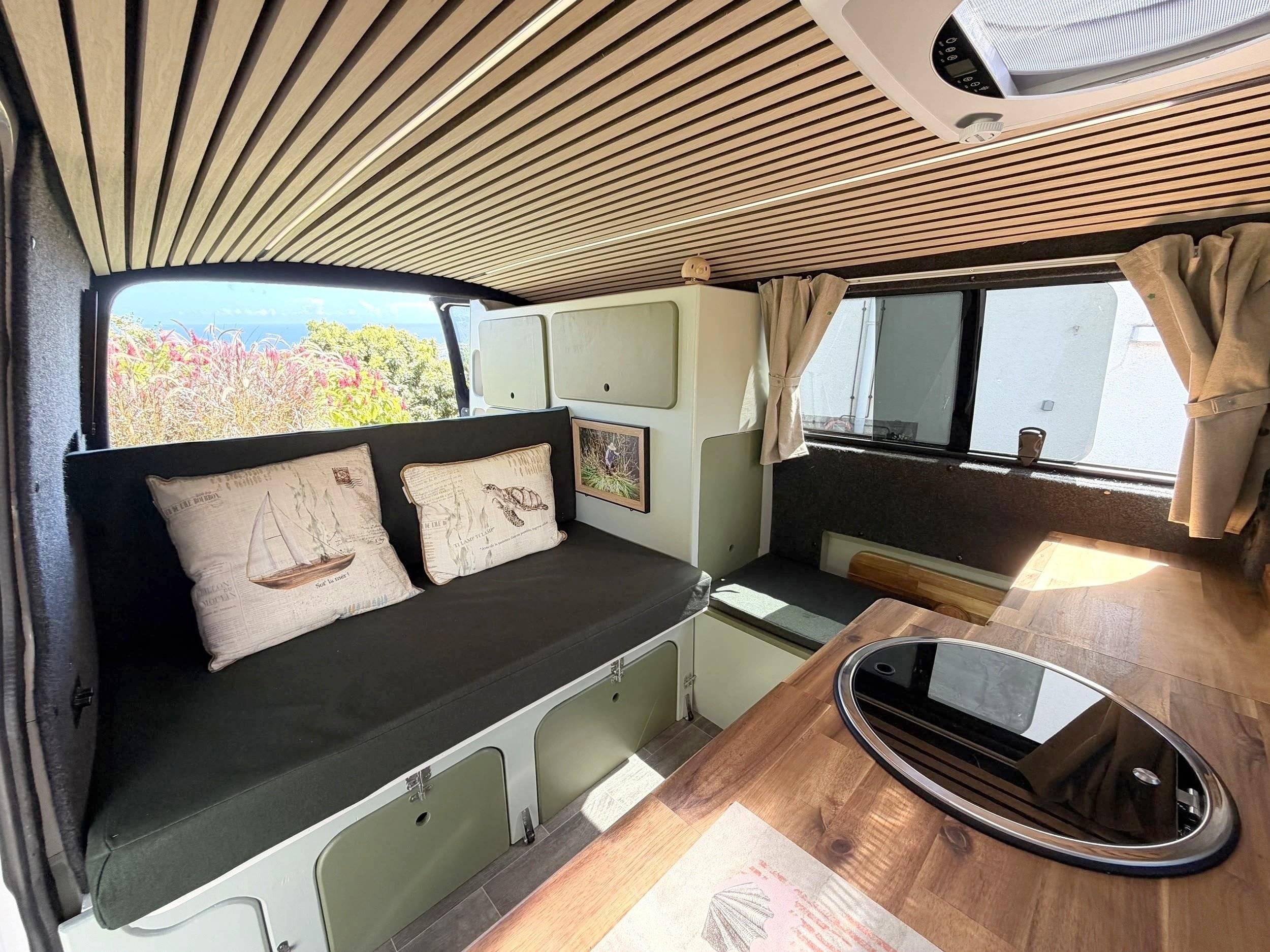 Volkswagen T6 2 l 102 ch
