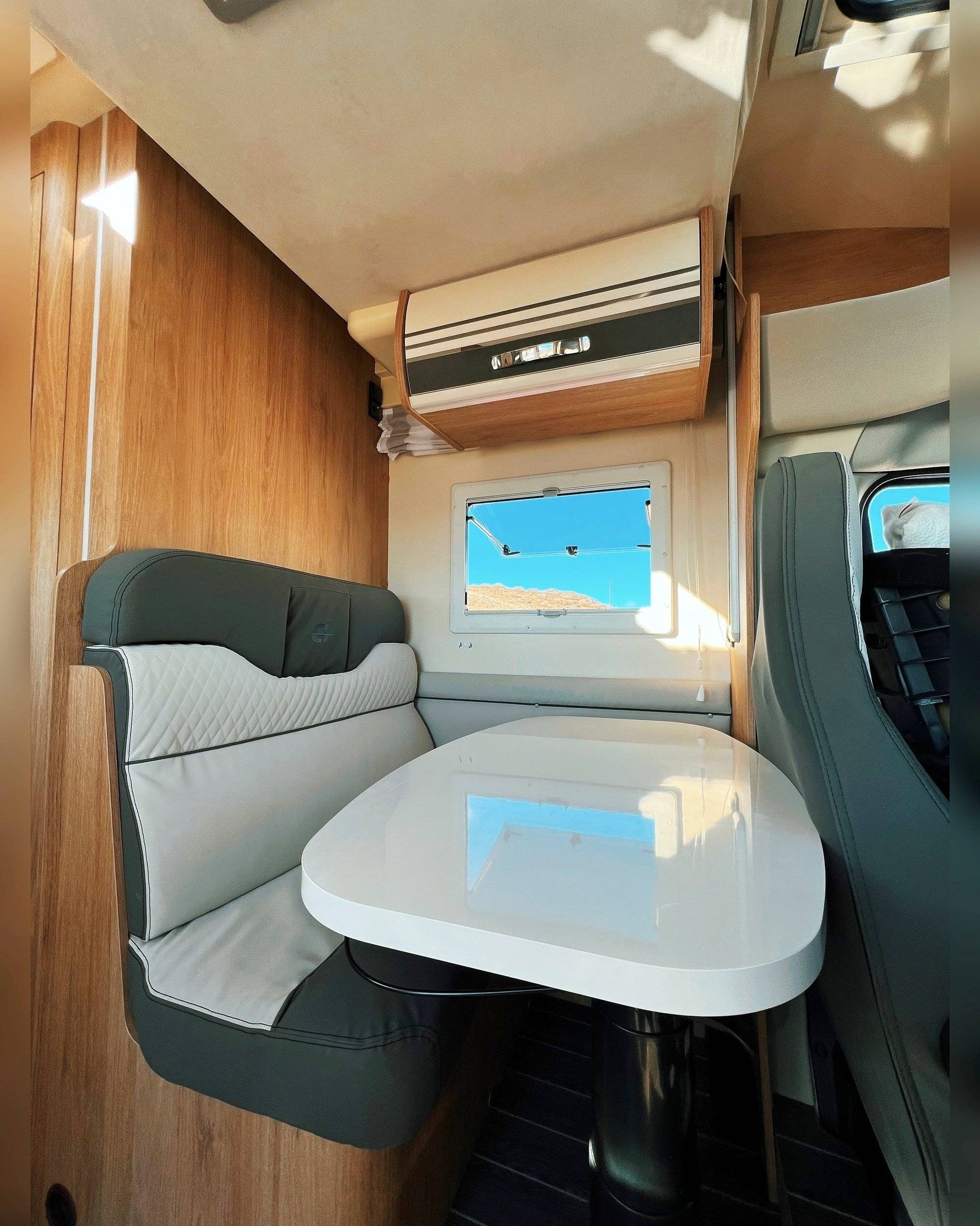 Car Caravane CARAVAN  