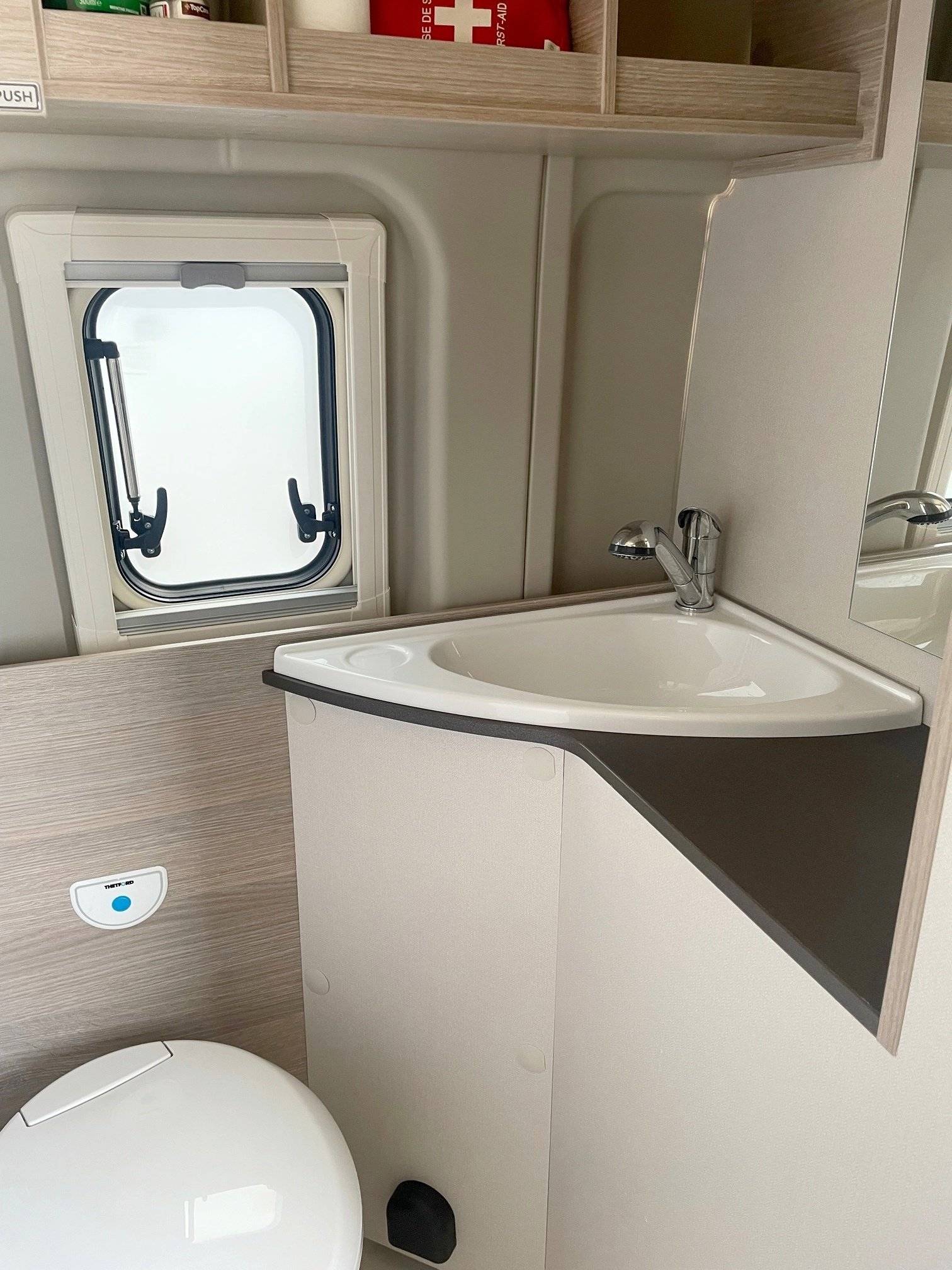 Bürstner Campeo Black Forest