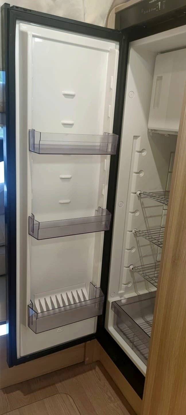 Dreamer Dreamer Family Van