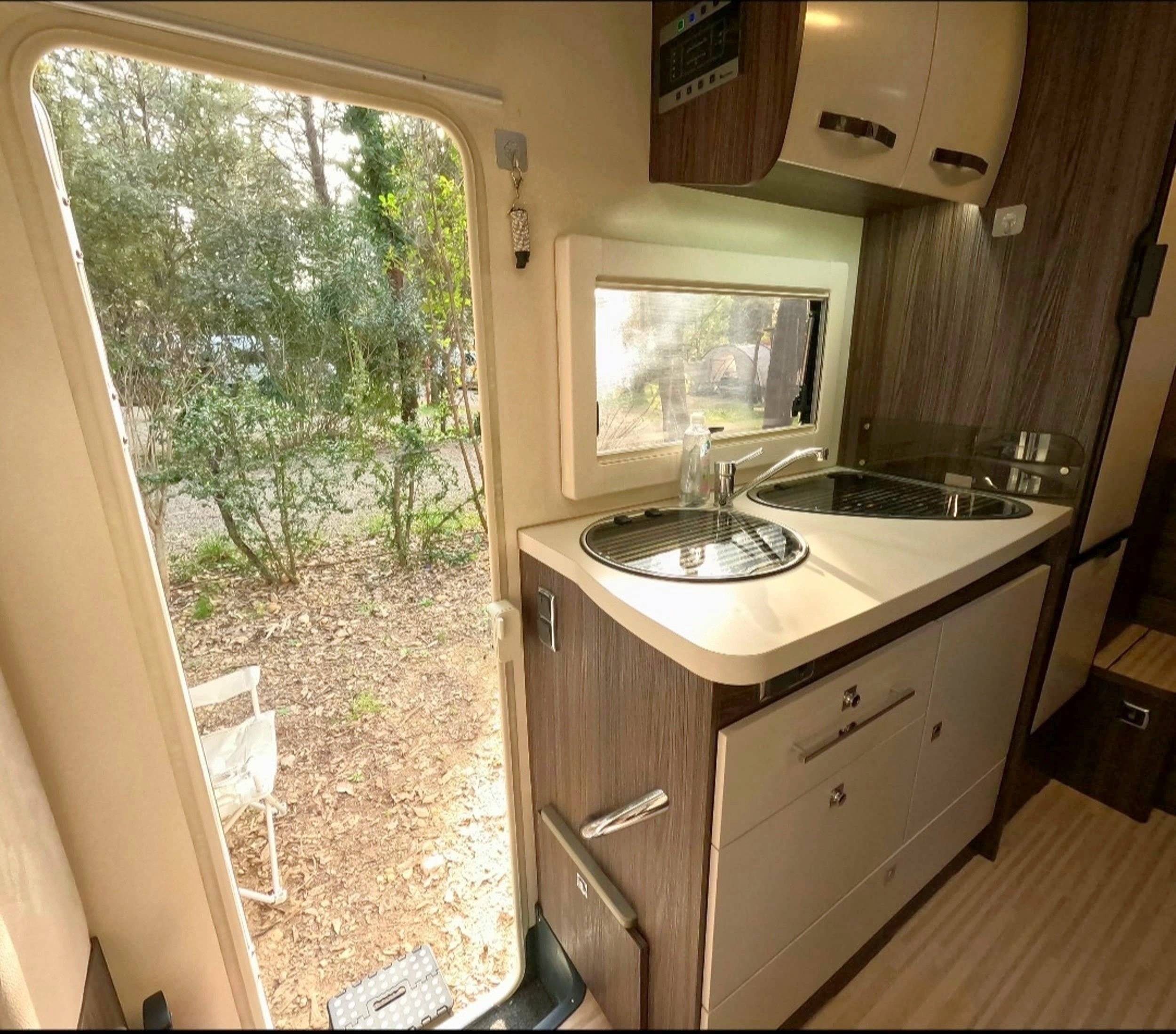 Benimar Tessoro 440 up