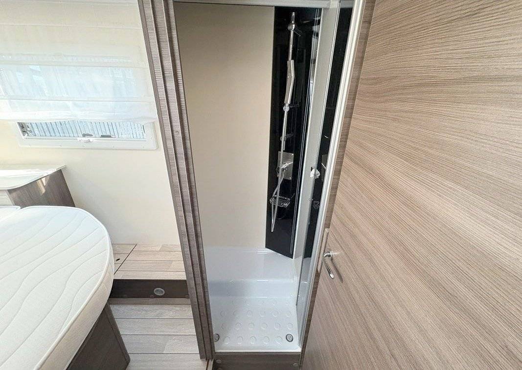 Mclouis Yearling 89 g