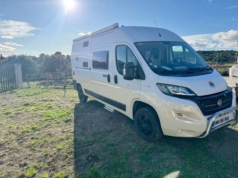 Front view from 3/4 Fiat Fiat Ducato - Yescapa