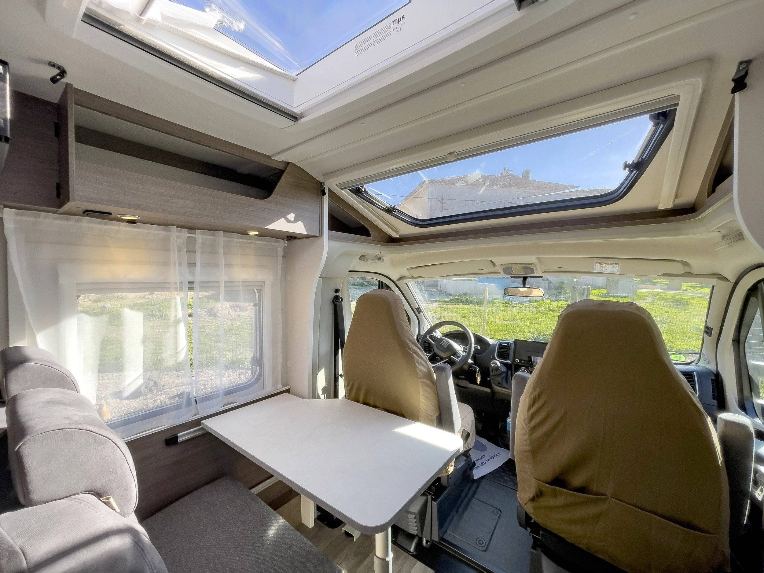 Eethoek Fiat Fiat Ducato 140 CV - Yescapa