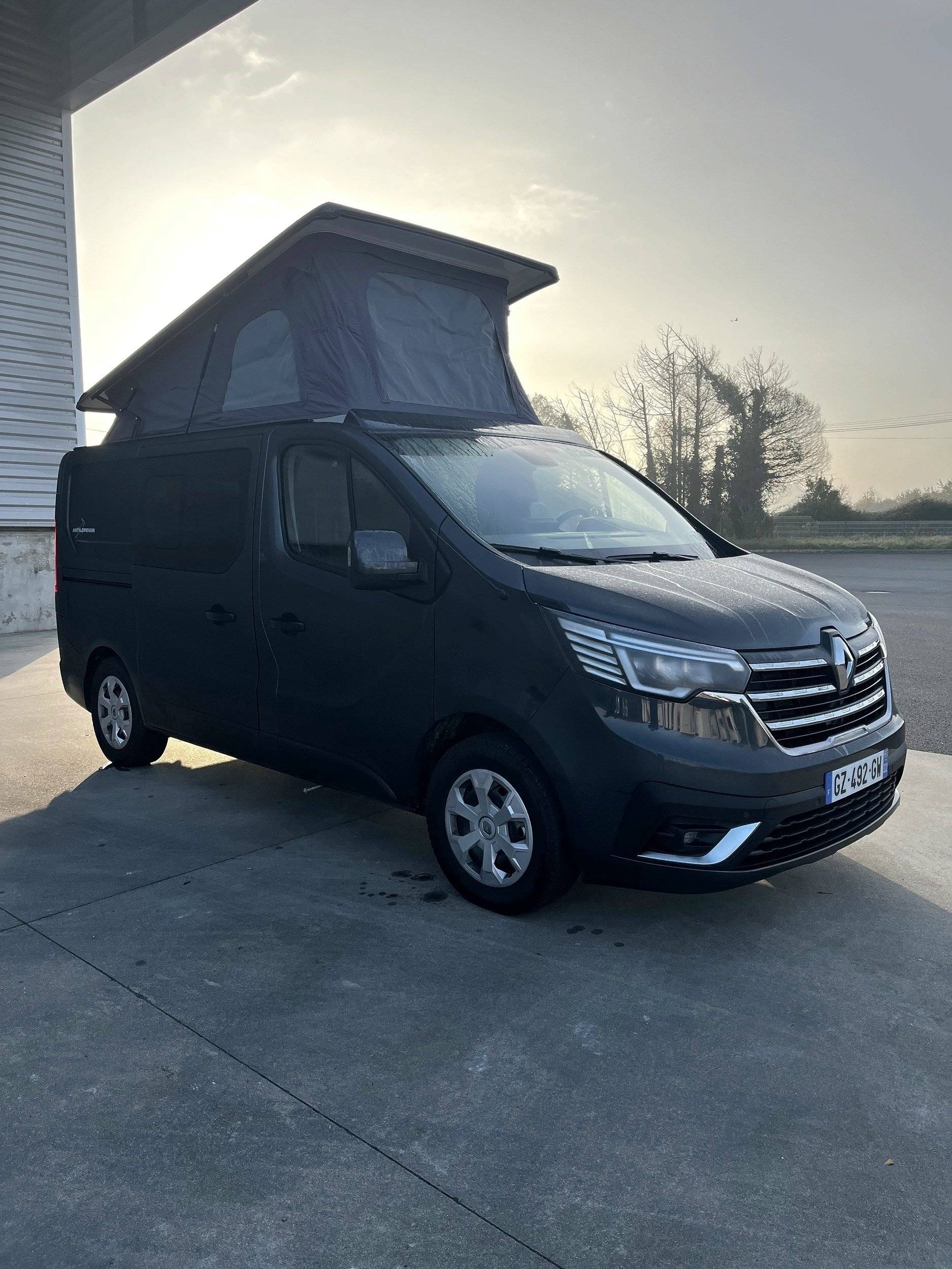 antilopevan Renault Trafic