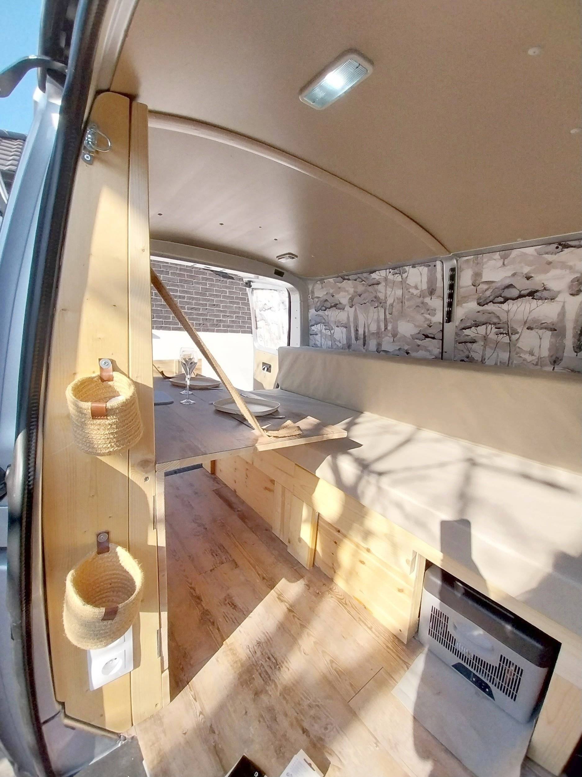 schräge Vorderansicht Volkswagen T6 2 l 150 ch - Yescapa