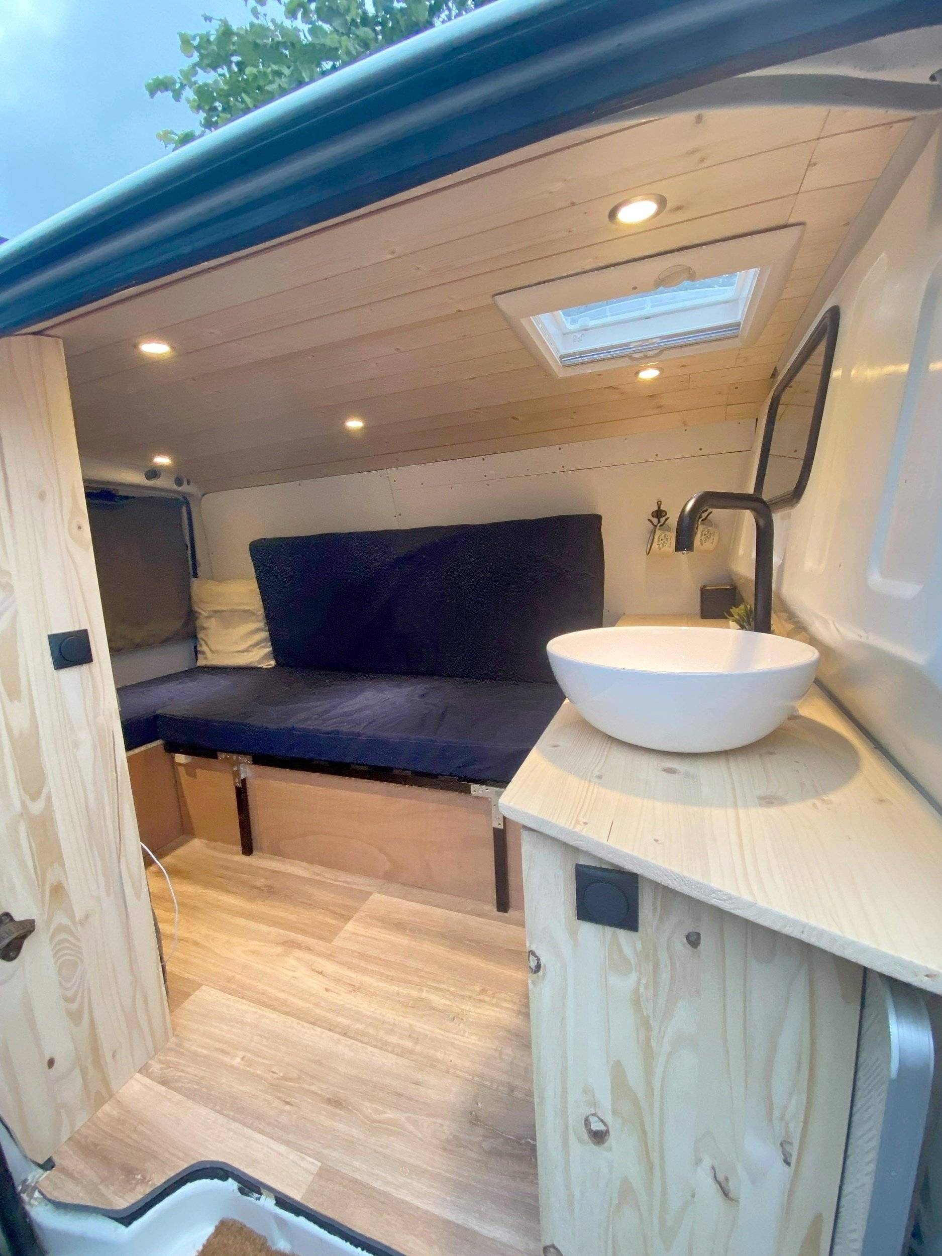 Comedor Volkswagen T4 2,5 l 102 ch - Yescapa