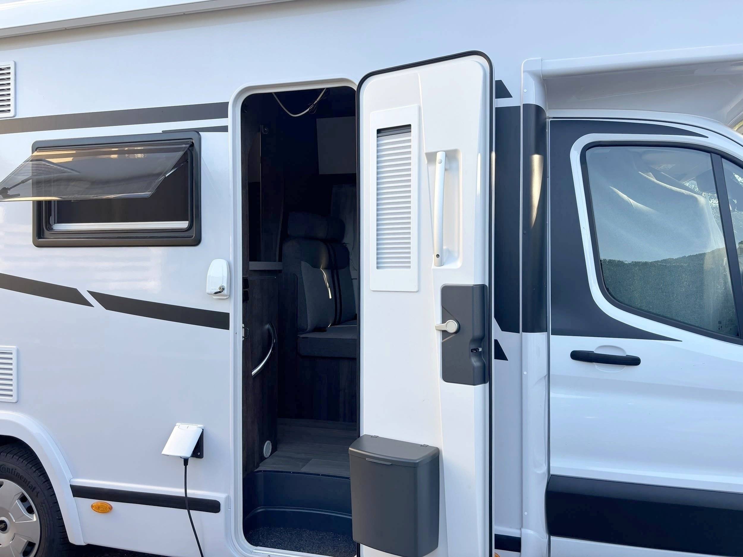 Benimar SPORT 340 UP