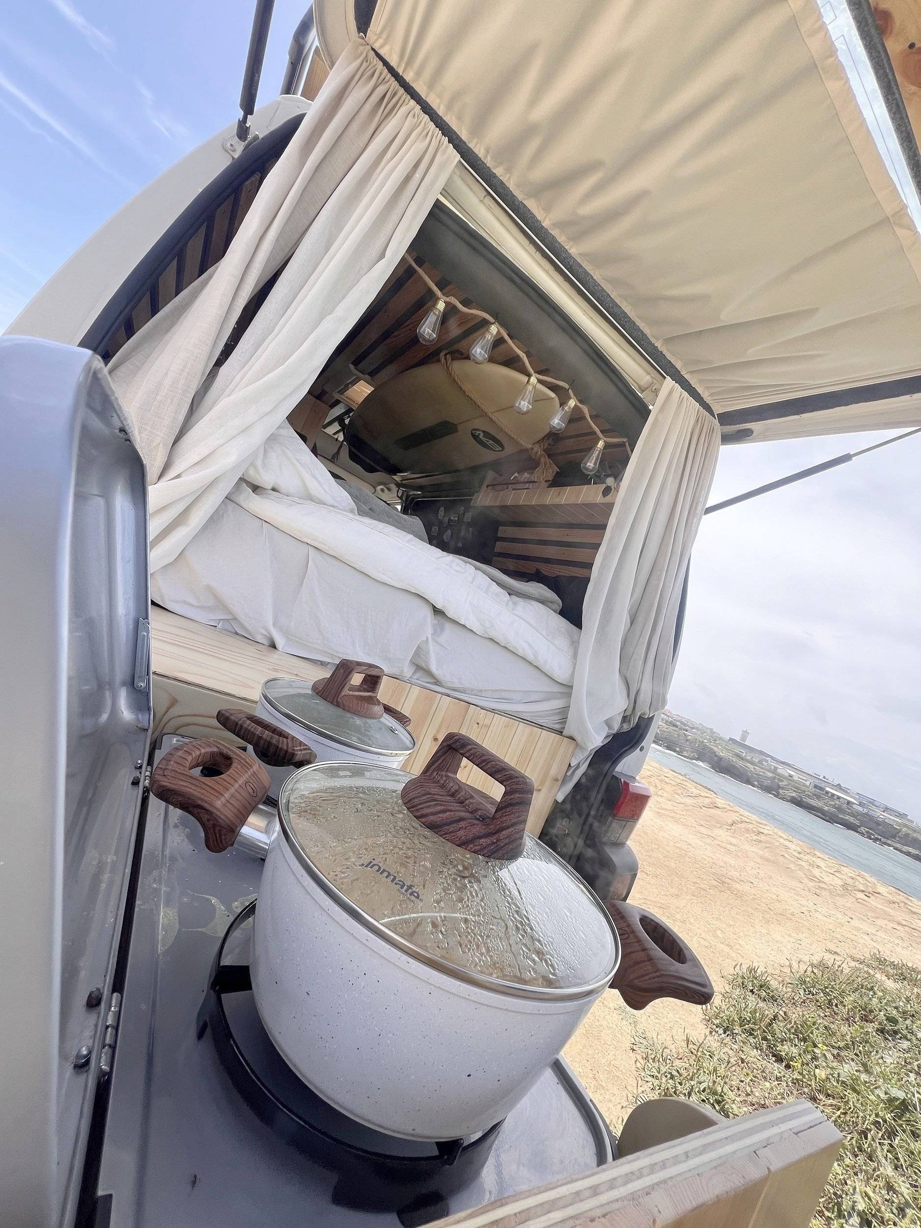 Alpes Camping-Car Transporter T4 2.4D