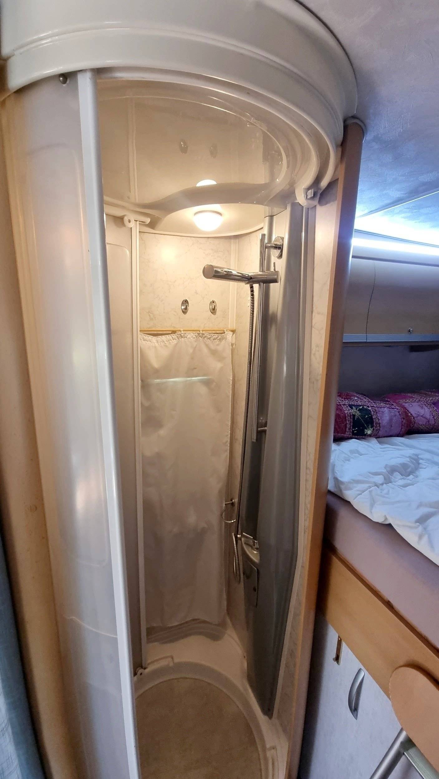 Elnagh Ducato 2,0 l 100 ch