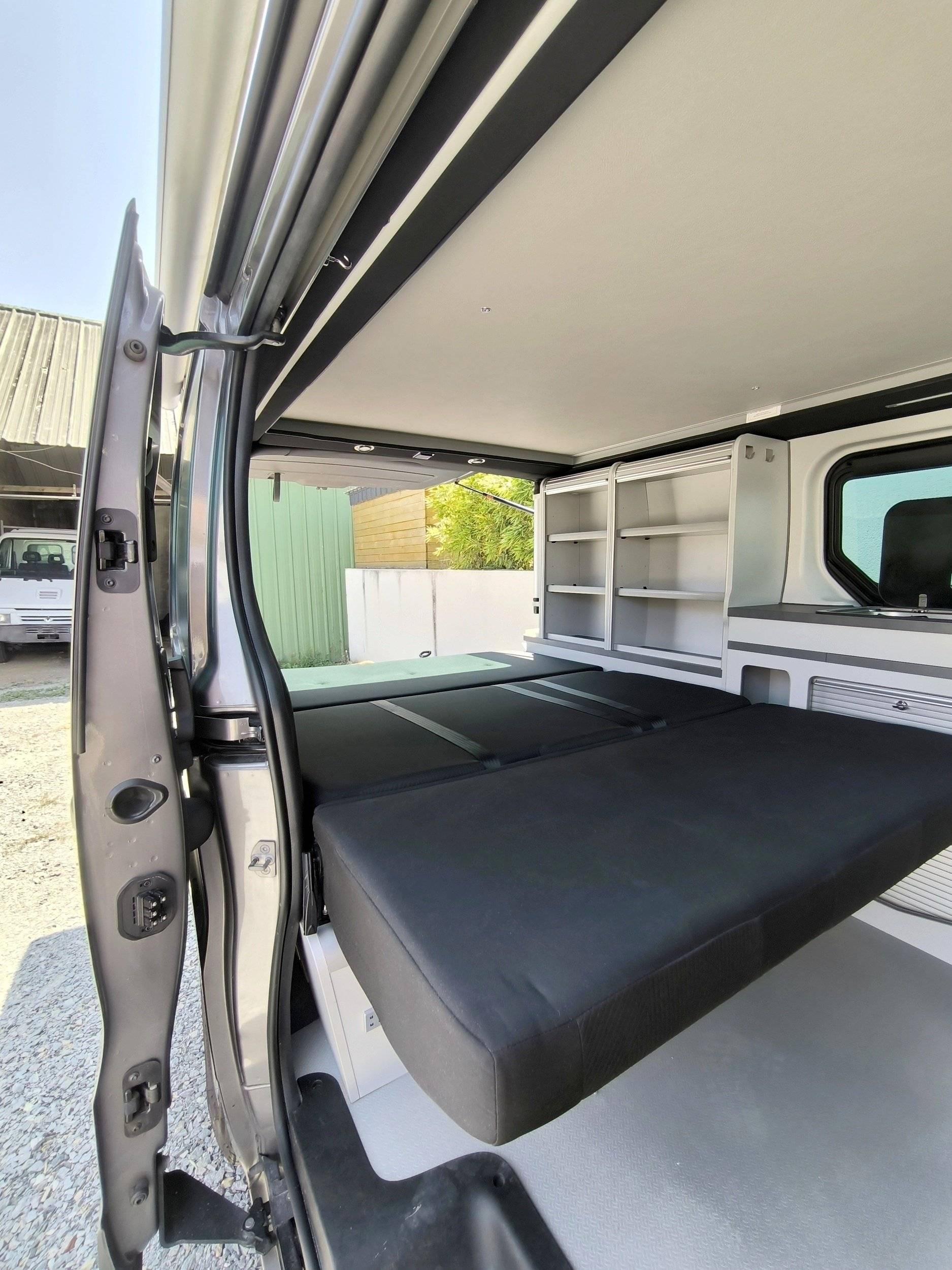 Hanroad RENAULT TRAFIC III Grand Confort