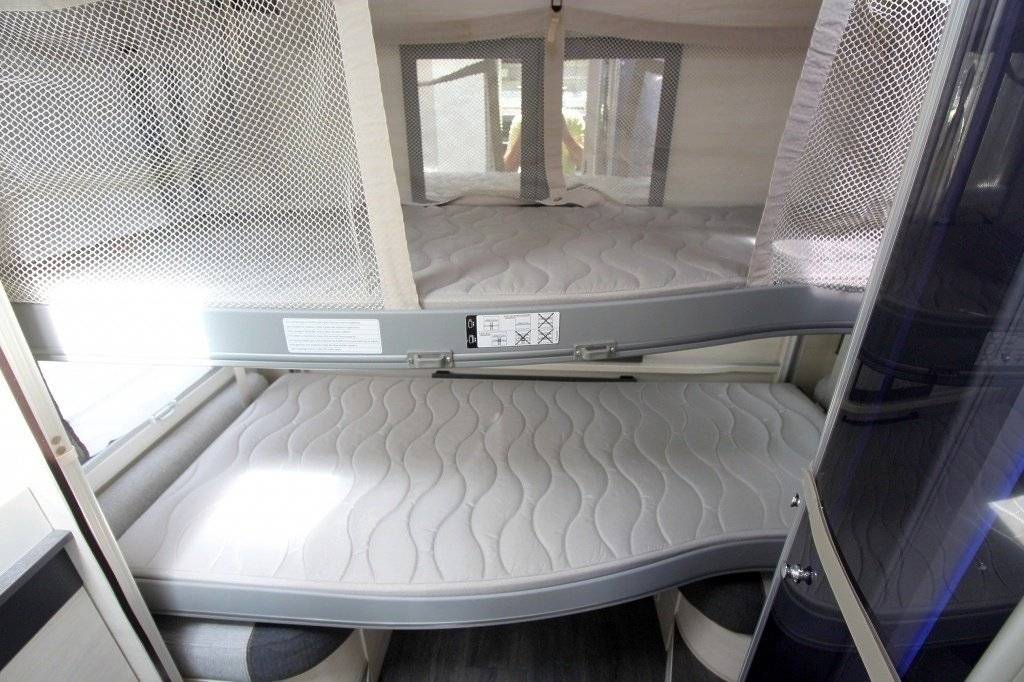 Chausson Chausson 716
