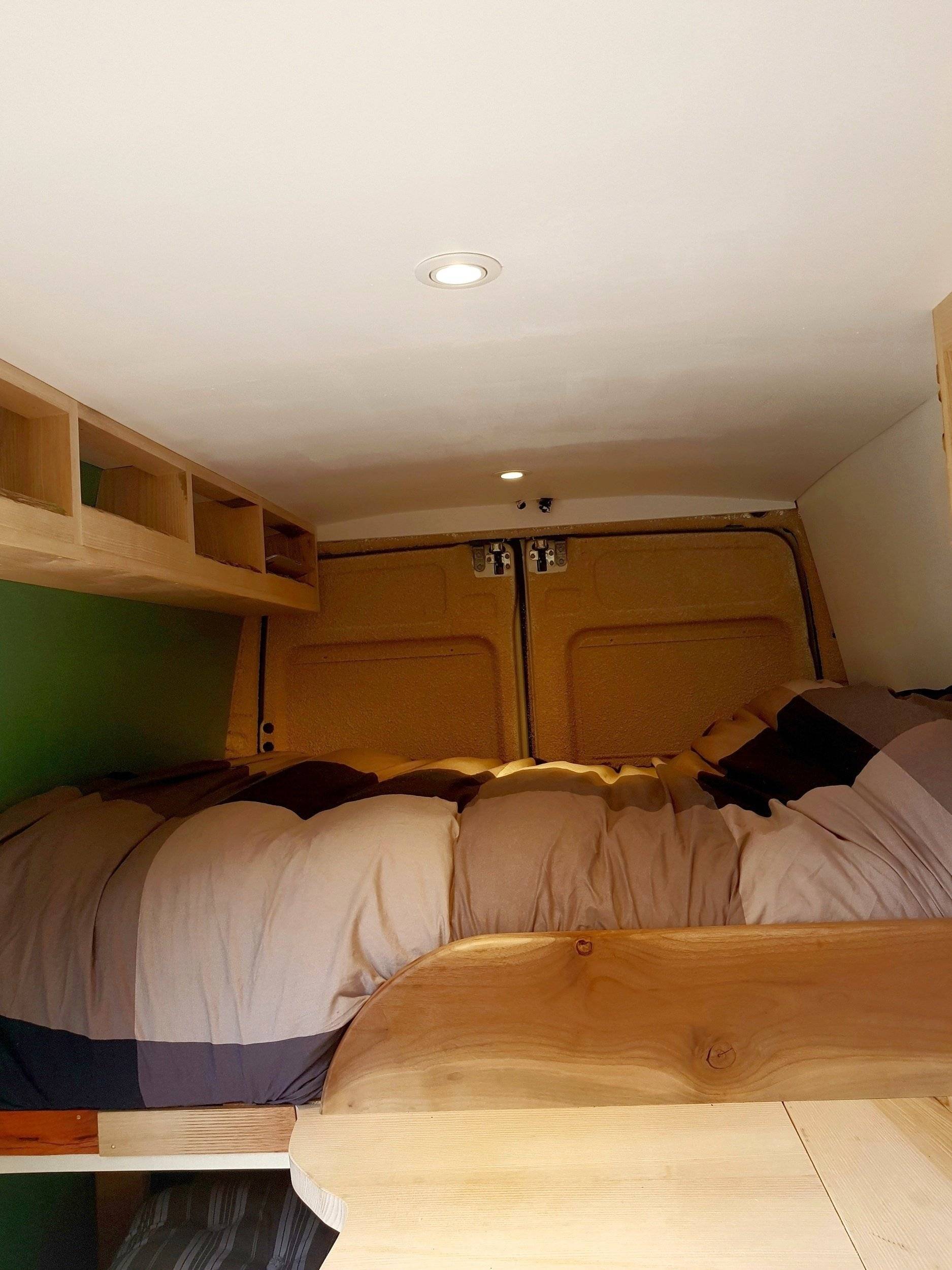 Couchages Iveco Daily 2,3 HPI 116 ch. - Yescapa