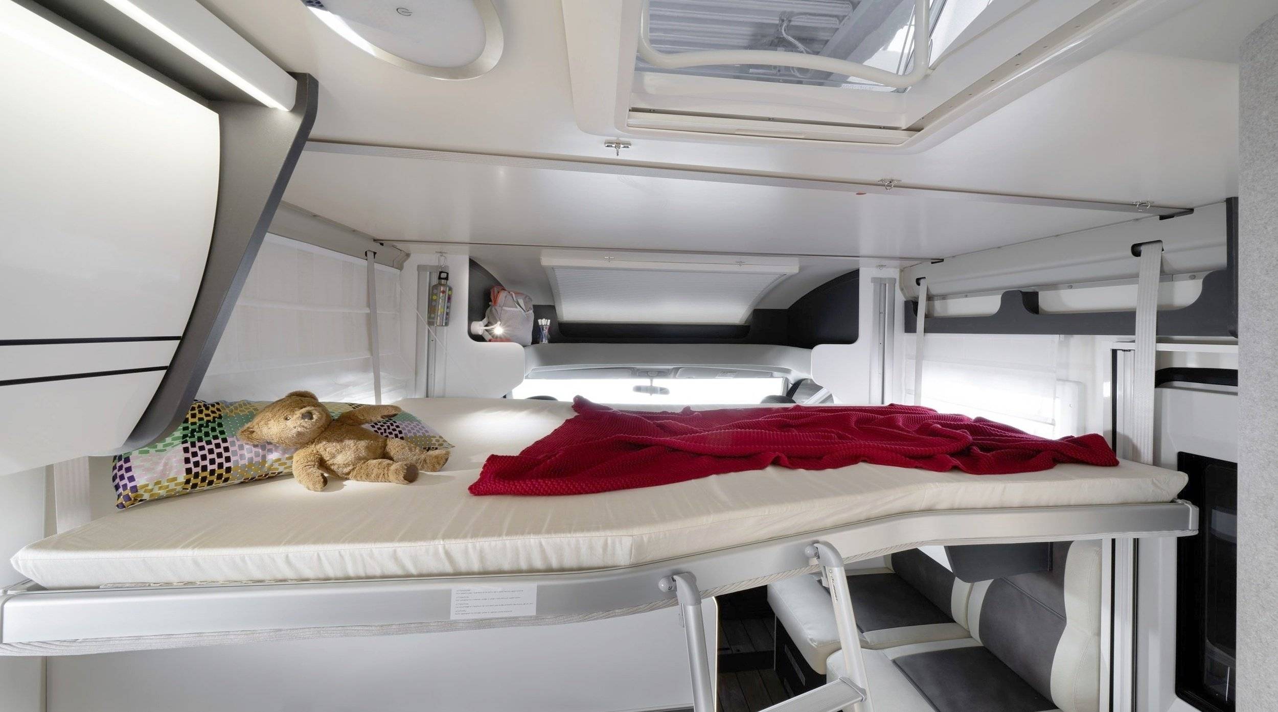 Couchages Fiat Fiat Ducato Multijet 2.3 130CV - Yescapa