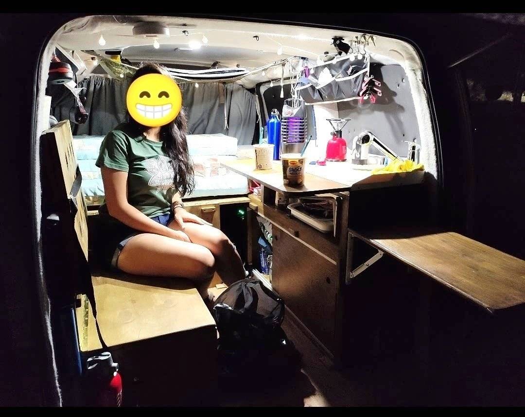 Eethoek Nissan NV200 - Yescapa