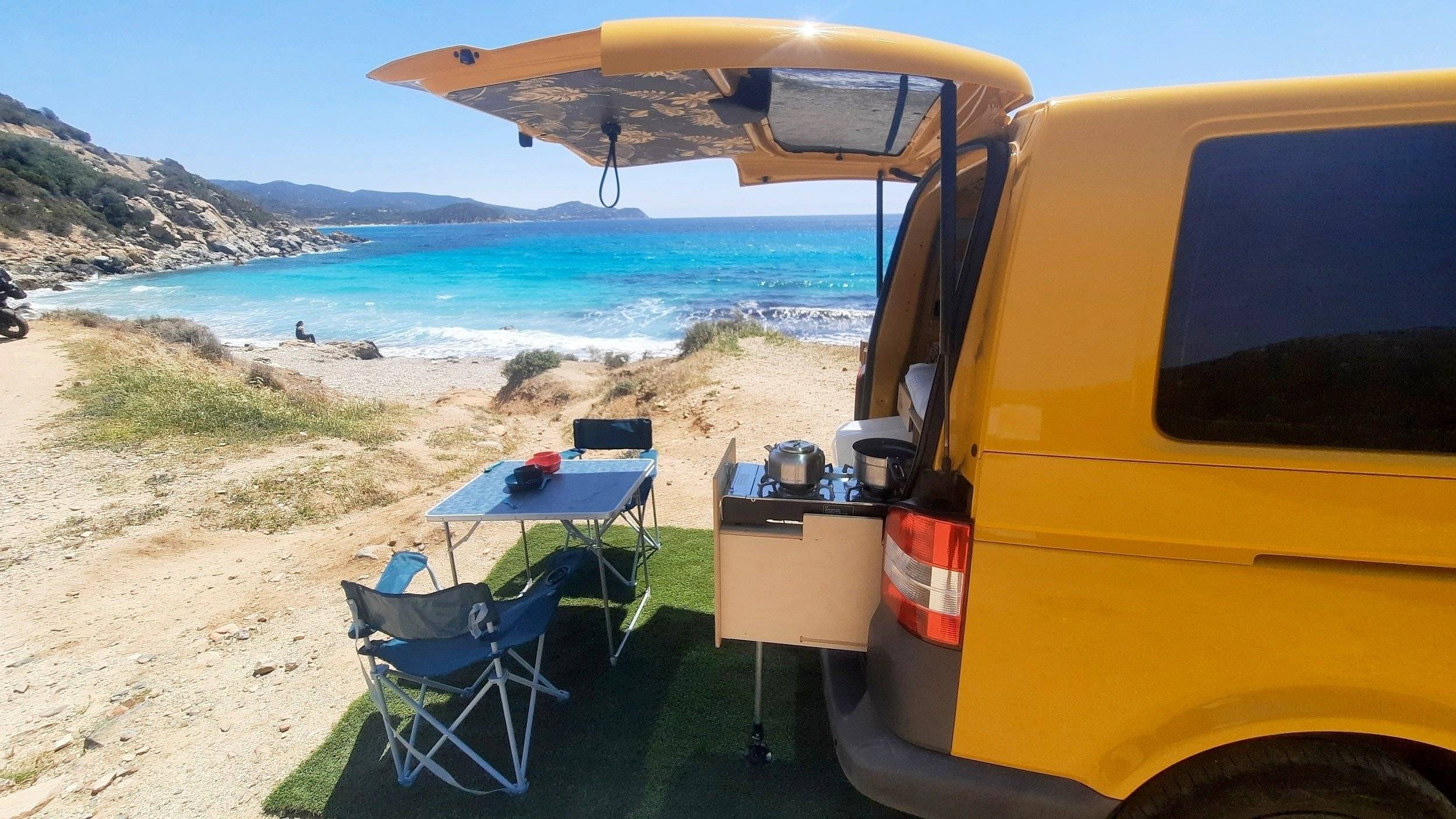 Camp'In Box T5 2 l 140 ch