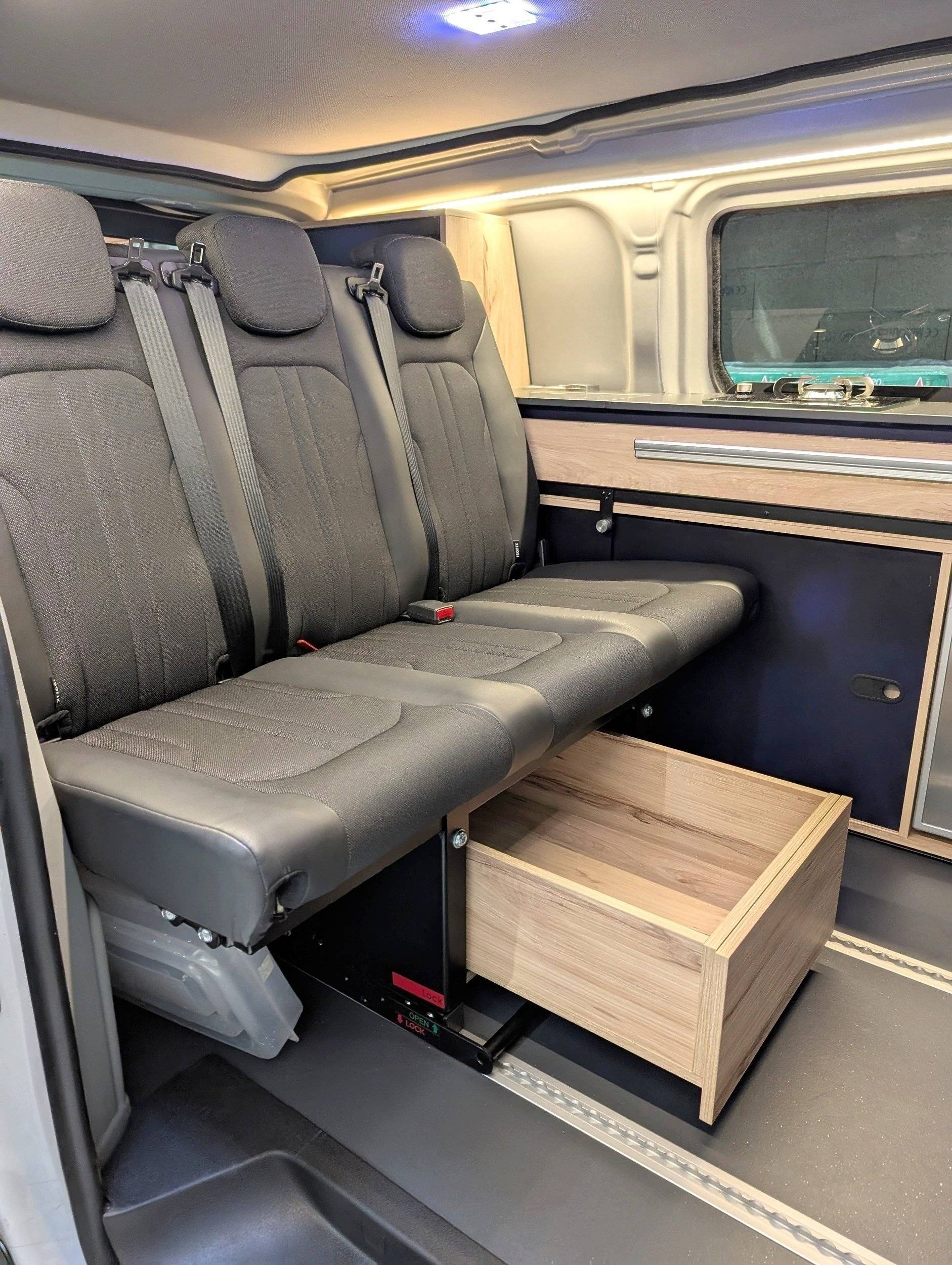 Dinette Peugeot - Yescapa