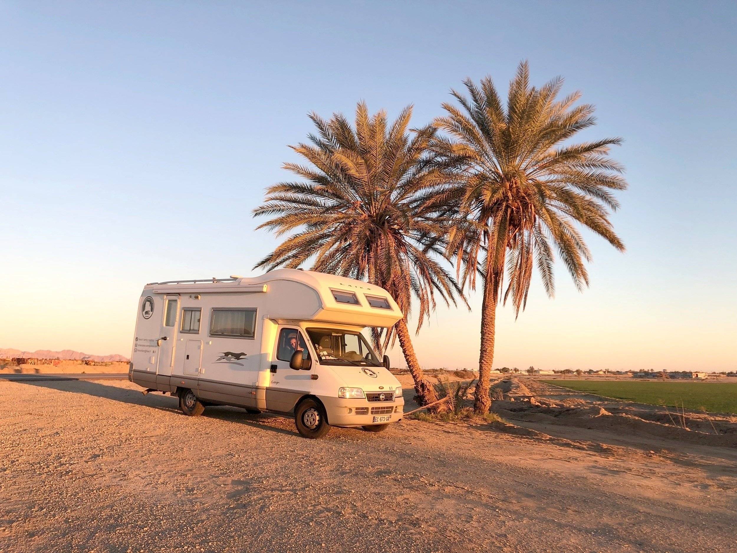 Vue avant de 3/4 Fiat Fiat ducato - Yescapa
