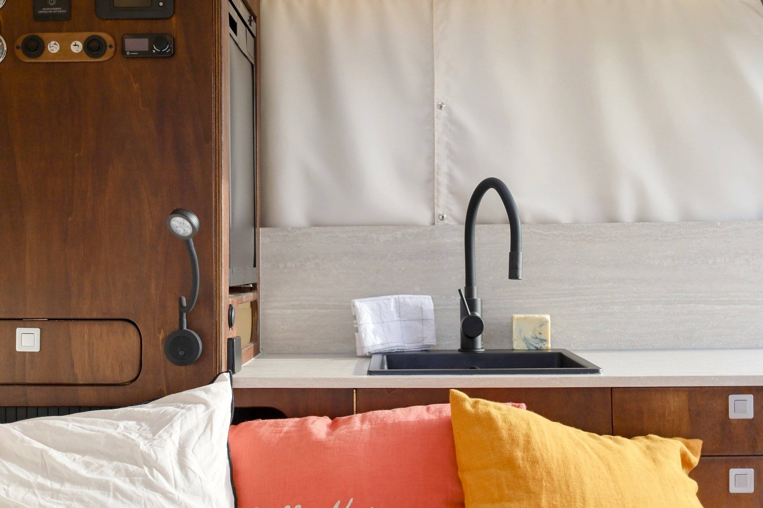 Obivan Renault Master II DCI80