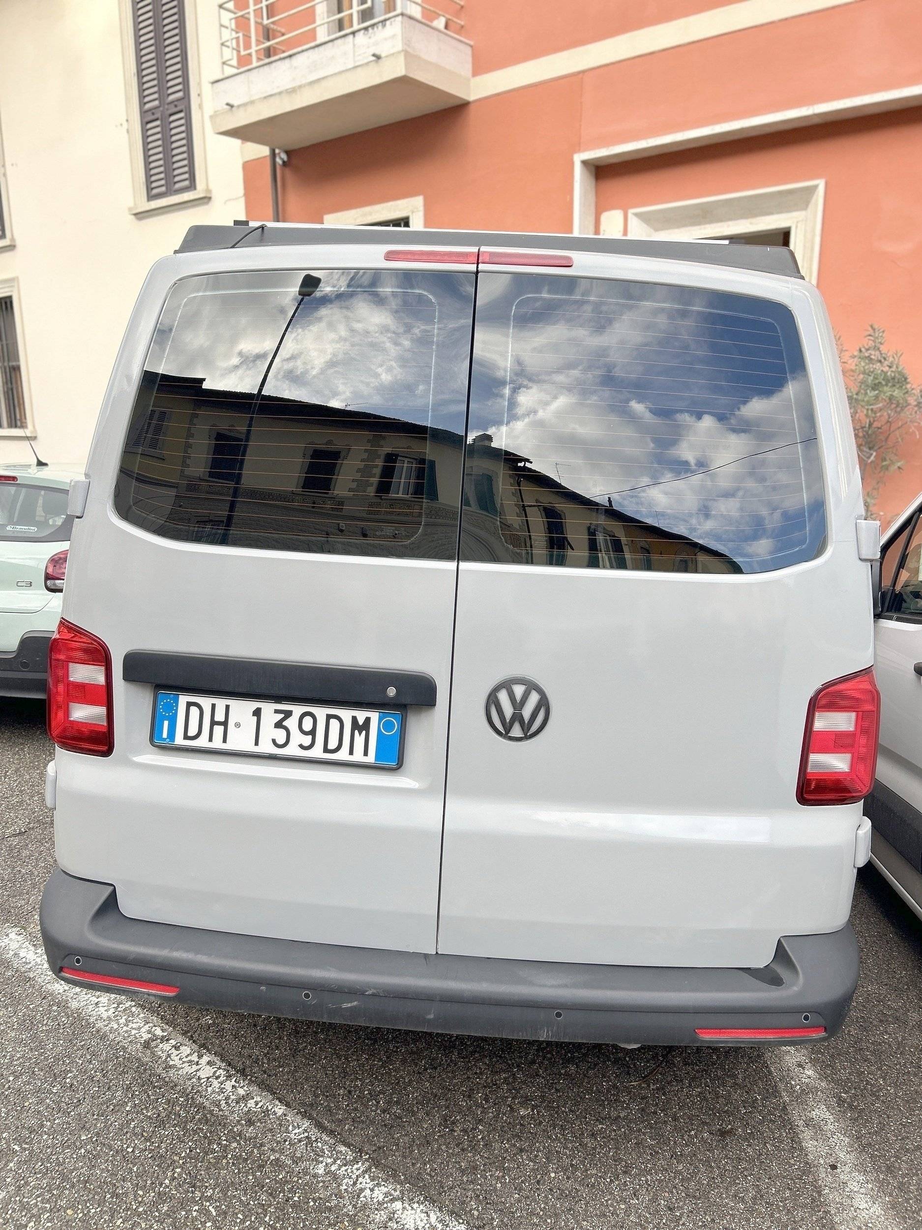 Volkswagen T5 2,0 l 84 ch