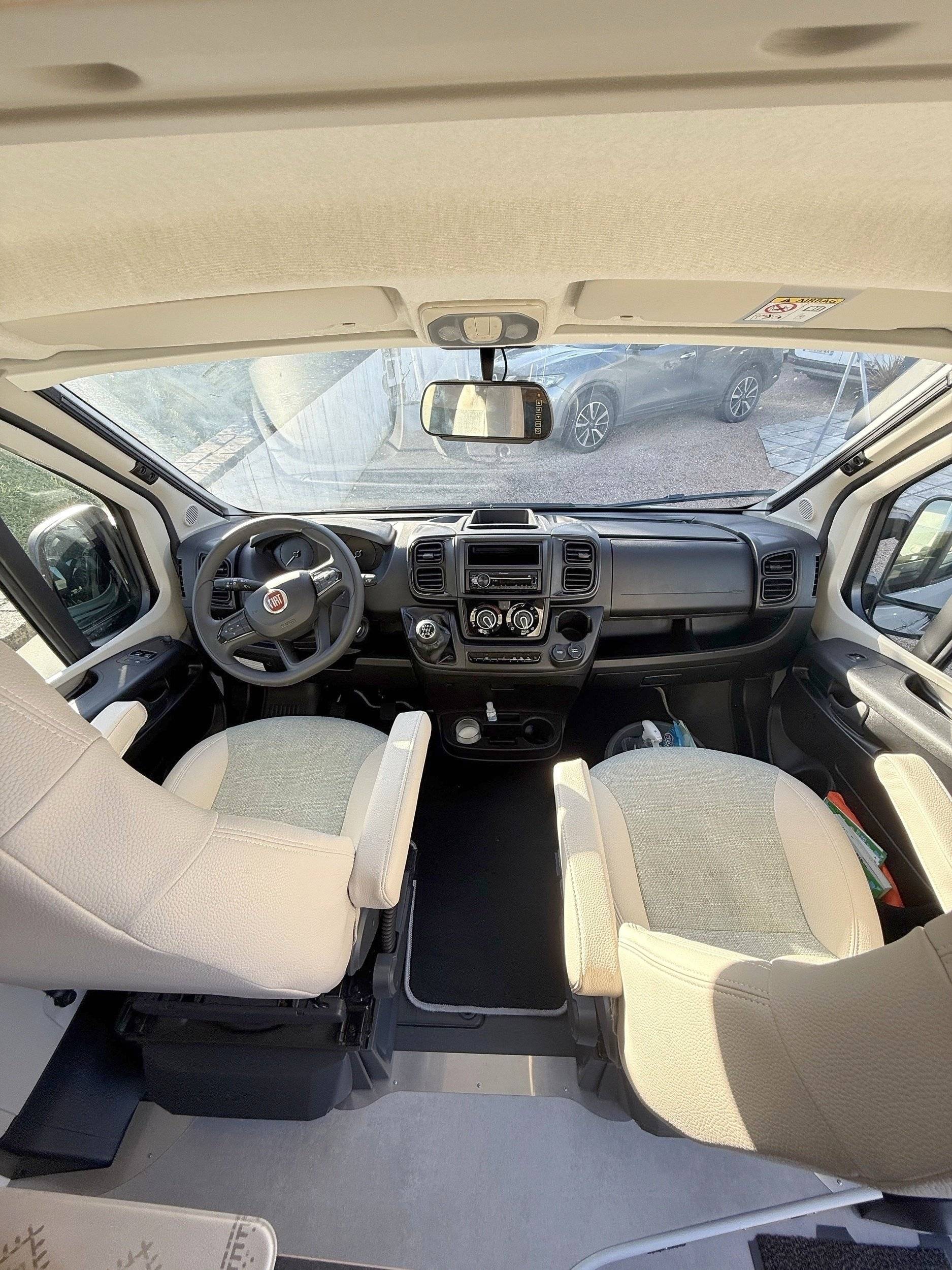 Font Vendôme Leader Camp