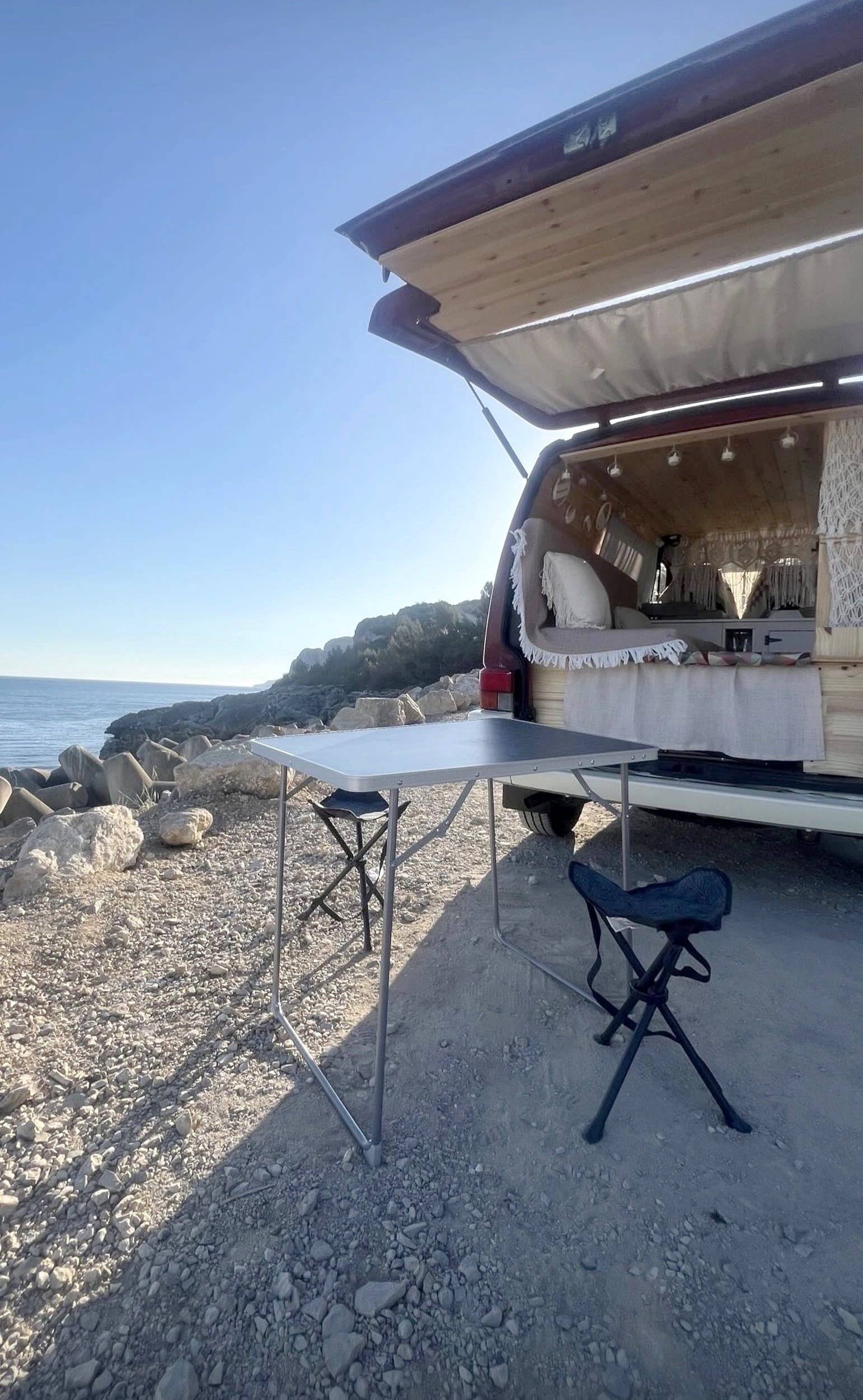 Essecke Volkswagen Transporter T4 2.4D - Yescapa