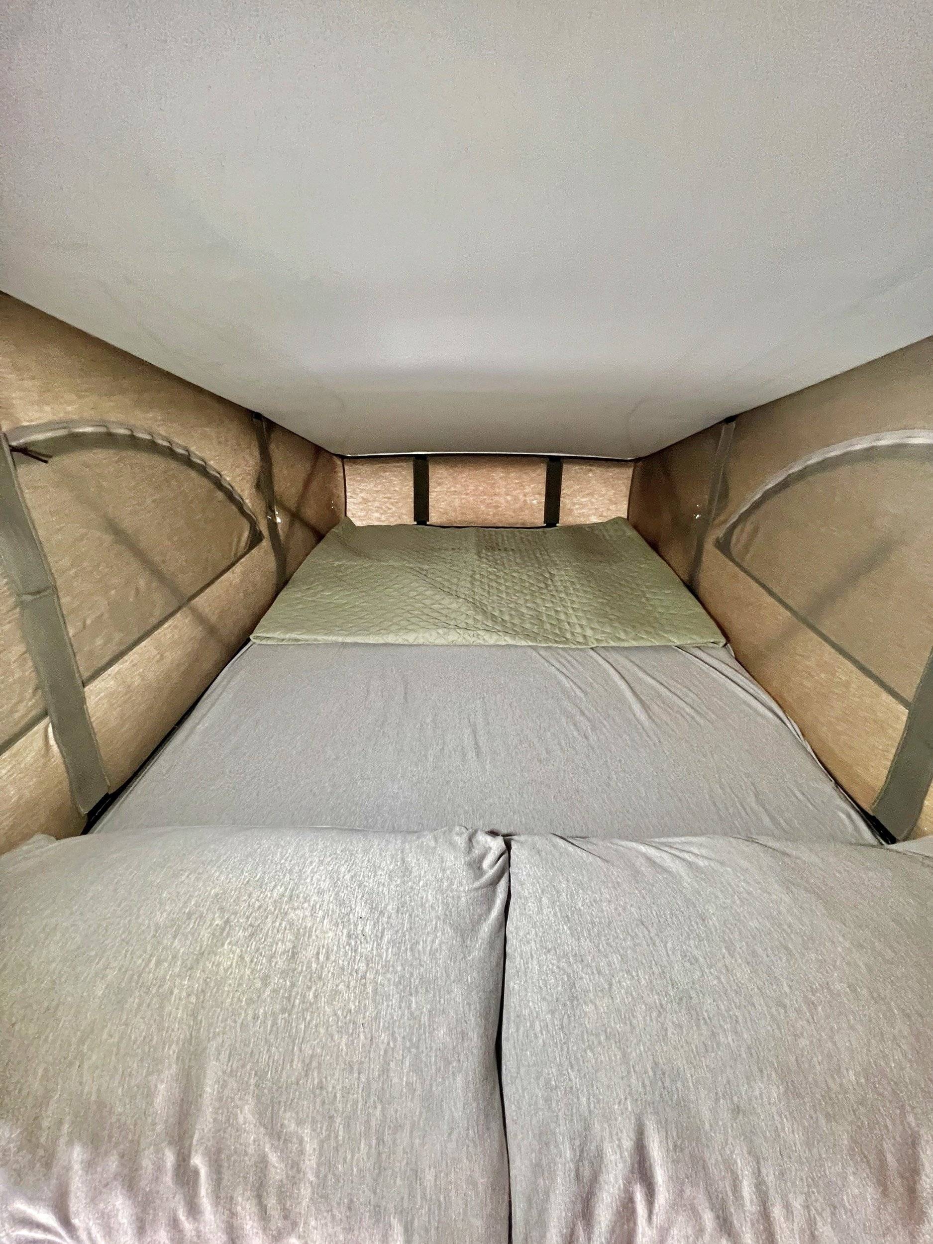 Dormidas Volkswagen California Beach T5 - Yescapa