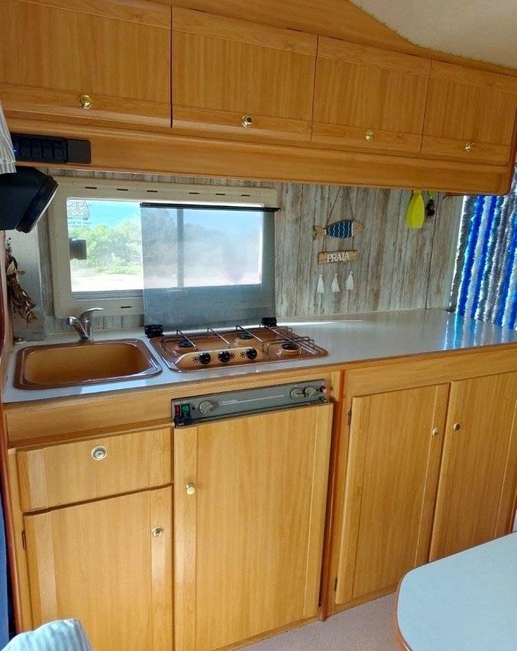 Kitchenette Fiat Ducato 2,0 l 100 ch - Yescapa