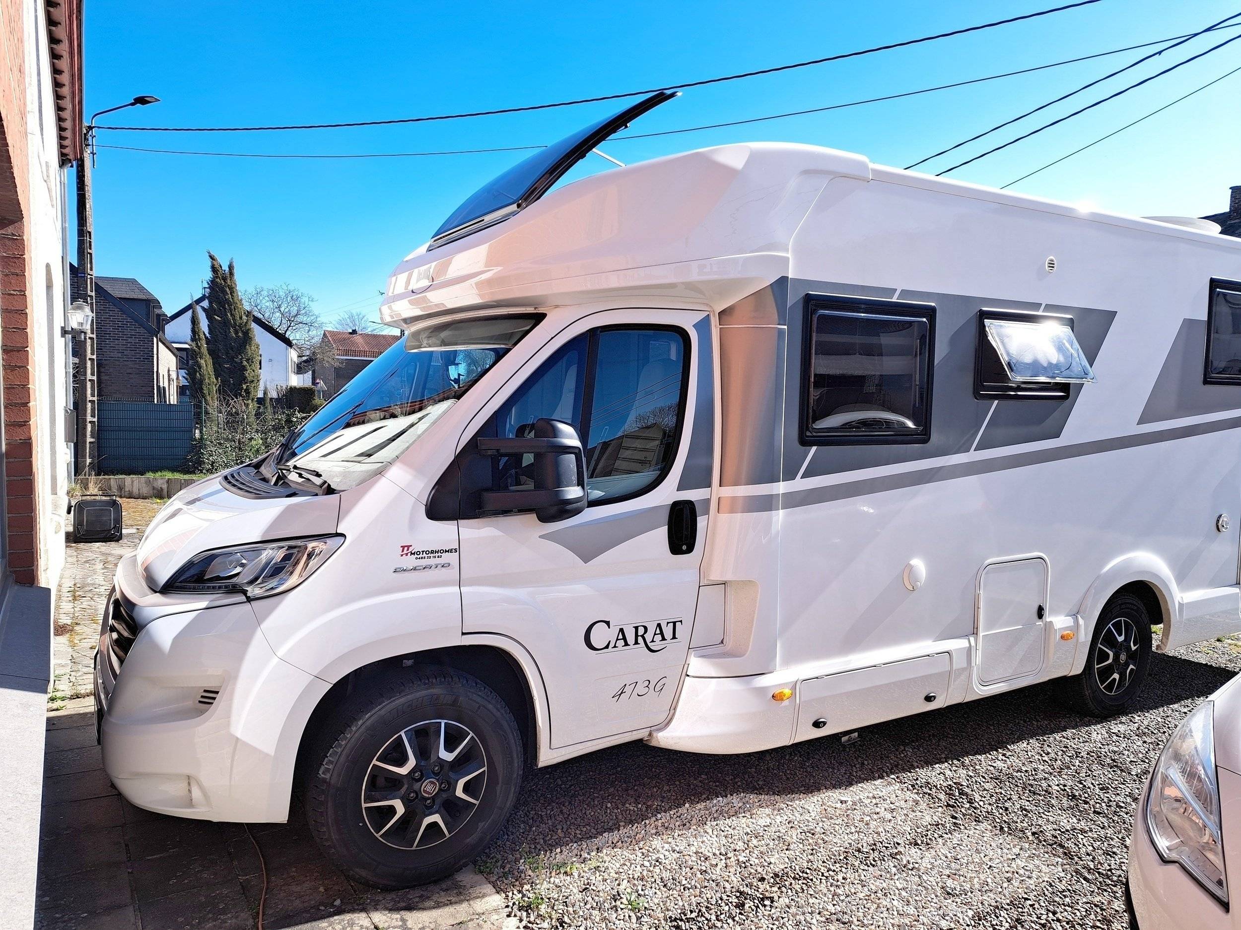 Vue avant de 3/4 Fiat Ducato 2,3 l 115 ch - Yescapa